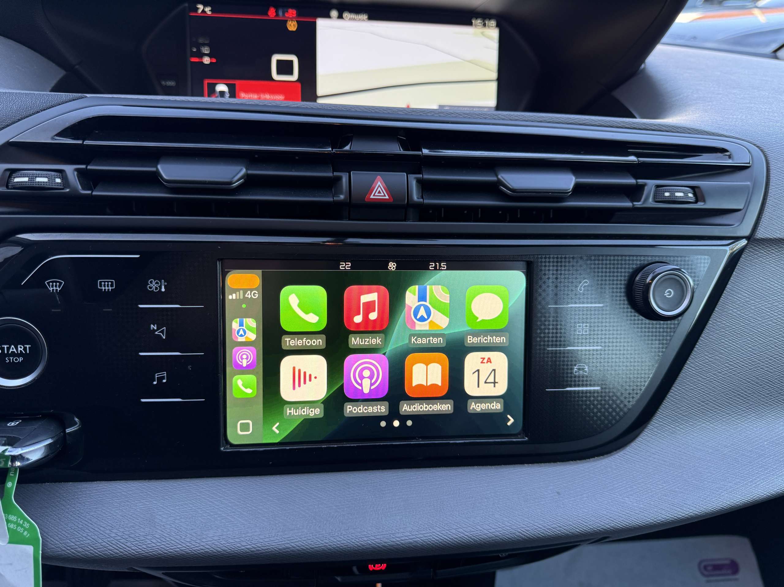 d3dfb57f-58f7-47e9-9c14-e92230c0311122-citroen-grand-c4-spacetourer-1-2i-130pk-7-zetels-facelift-camera-navi-carplay.jpg