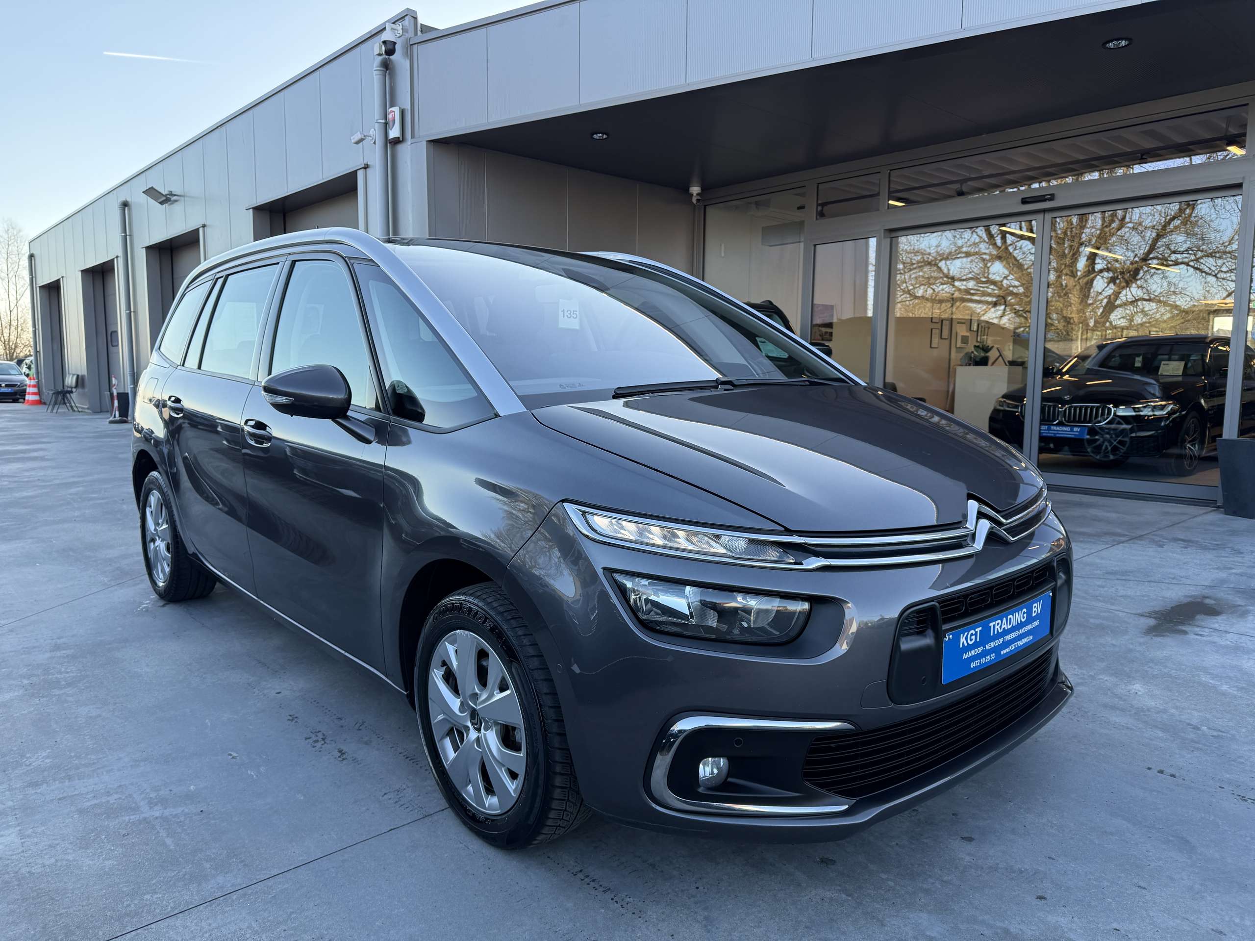 d3dfb57f-58f7-47e9-9c14-e92230c031113-citroen-grand-c4-spacetourer-1-2i-130pk-7-zetels-facelift-camera-navi-carplay.jpg