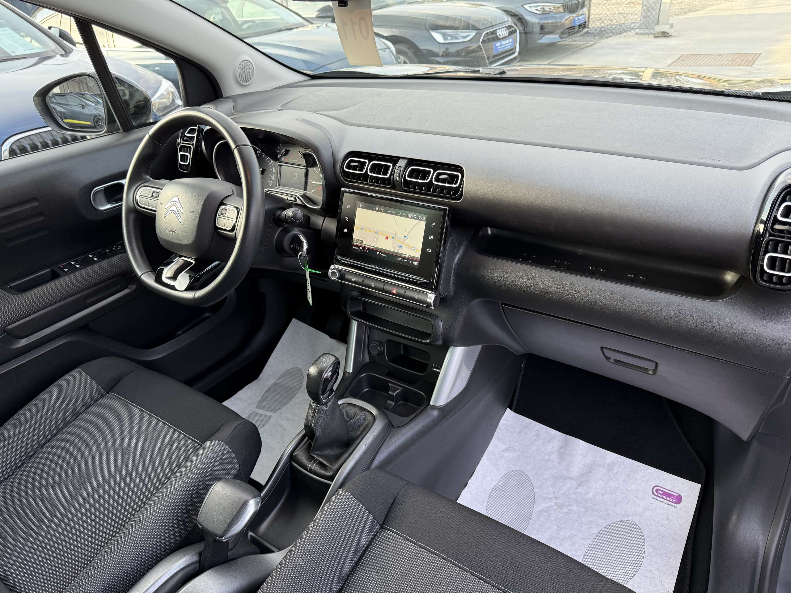 e7a0bbc9-ce2f-4db9-b86d-48e8f728349a23-citroen-c3-aircross-1-2i-puretech-navigatie-pdc-carplay-led-bluetooth.jpg