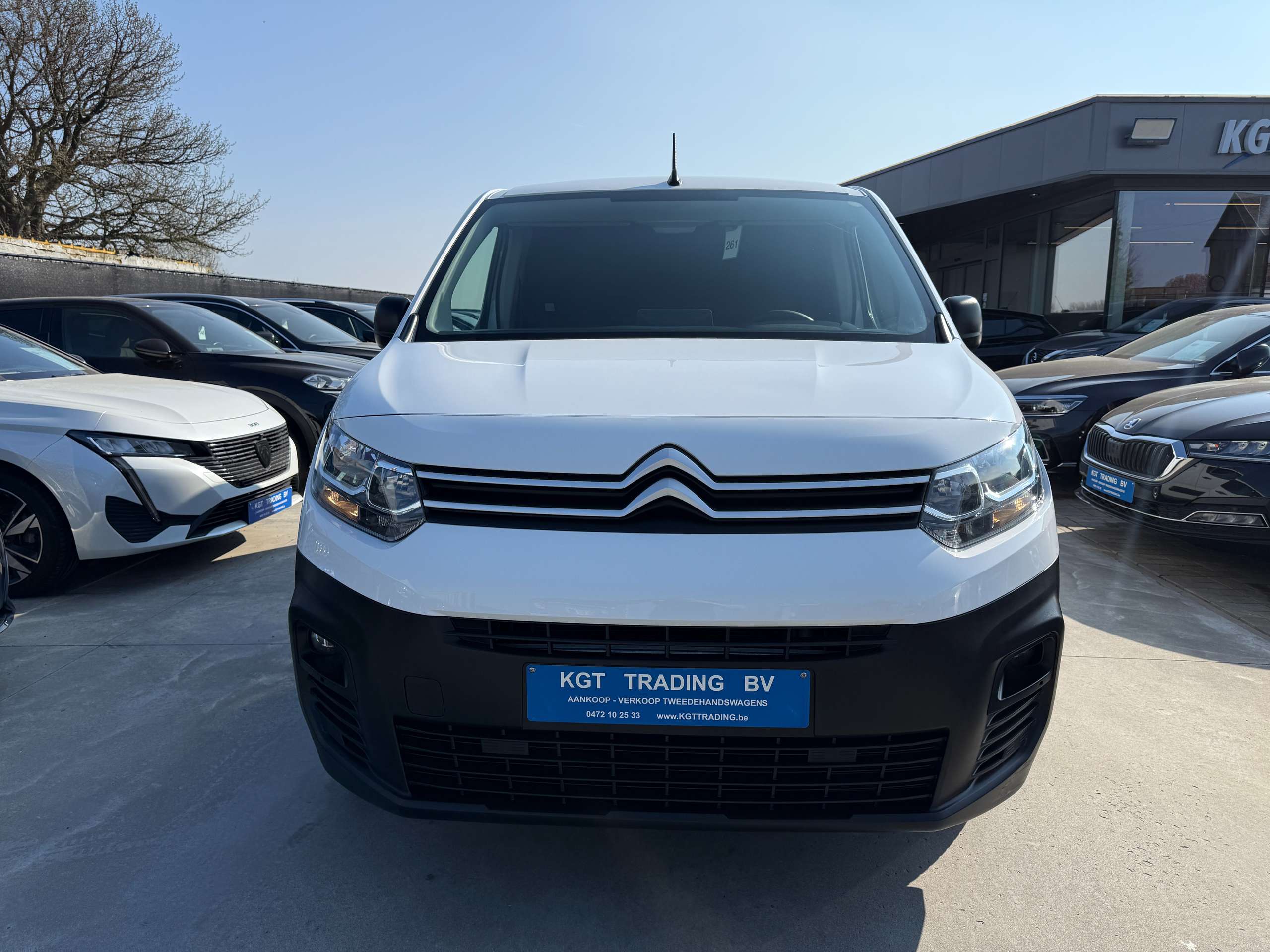 01eda7c9-ff1e-455c-b50f-5fc7ef3142a12-citroen-berlingo-1-5-bluehdi-xl-l2-3-zit-navigatie-pdc-carplay-dab.jpg