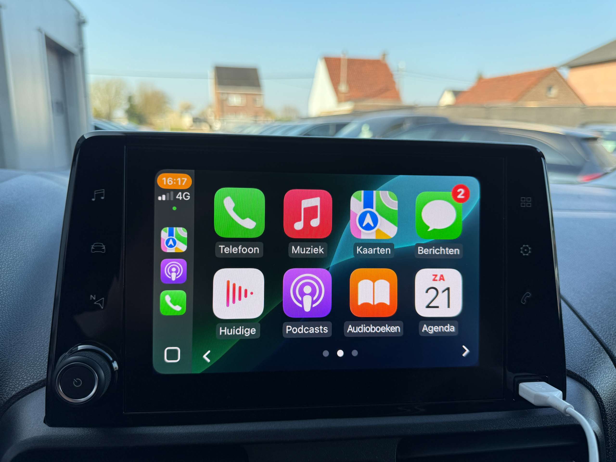 01eda7c9-ff1e-455c-b50f-5fc7ef3142a124-citroen-berlingo-1-5-bluehdi-xl-l2-3-zit-navigatie-pdc-carplay-dab.jpg