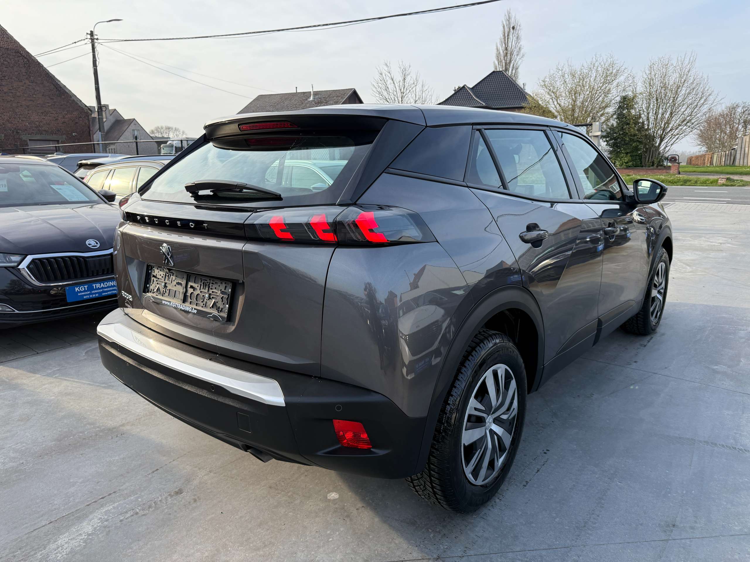 2ee81633-1148-4296-8cfa-8679d047c7d45-peugeot-2008-1-2i-101pk-navigatie-camera-carplay-dab-bluetooth.jpg