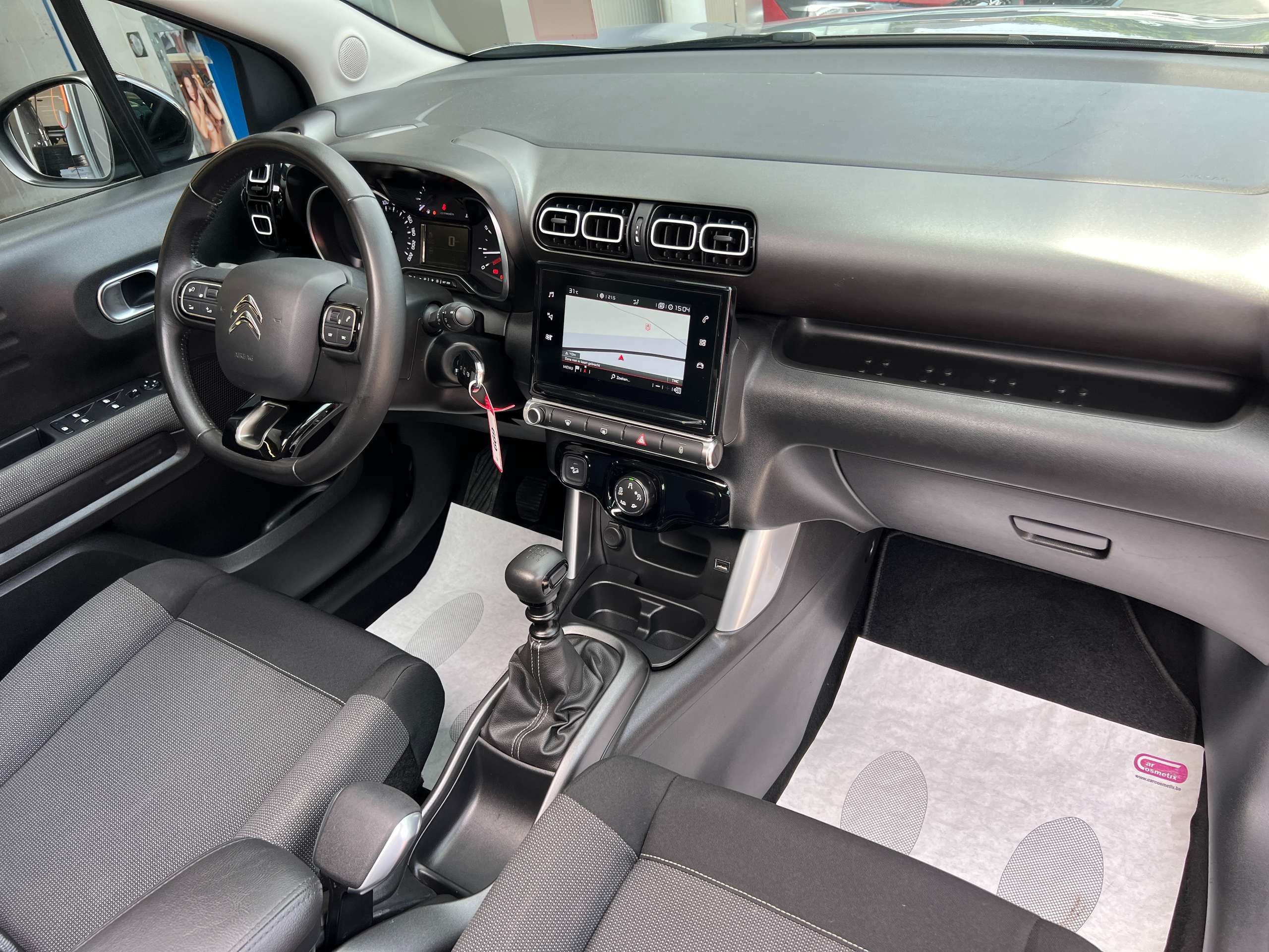 30461e05-8f76-4c8e-b1e5-090152fe174e23-citroen-c3-aircross-1-2i-110pk-navigatie-opendak-carplay-pdc-bluetooth.jpg