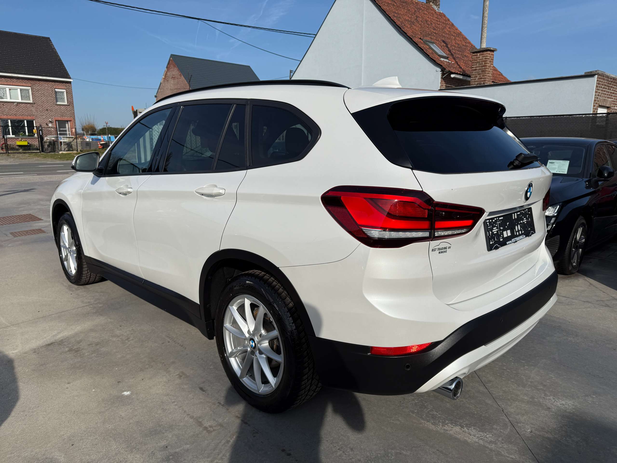 3dfa8177-c54d-4632-beb6-19f5fa2372007-bmw-x1-1-5i-automaat-full-led-navi-camera-head-up-dab-pdc.jpg