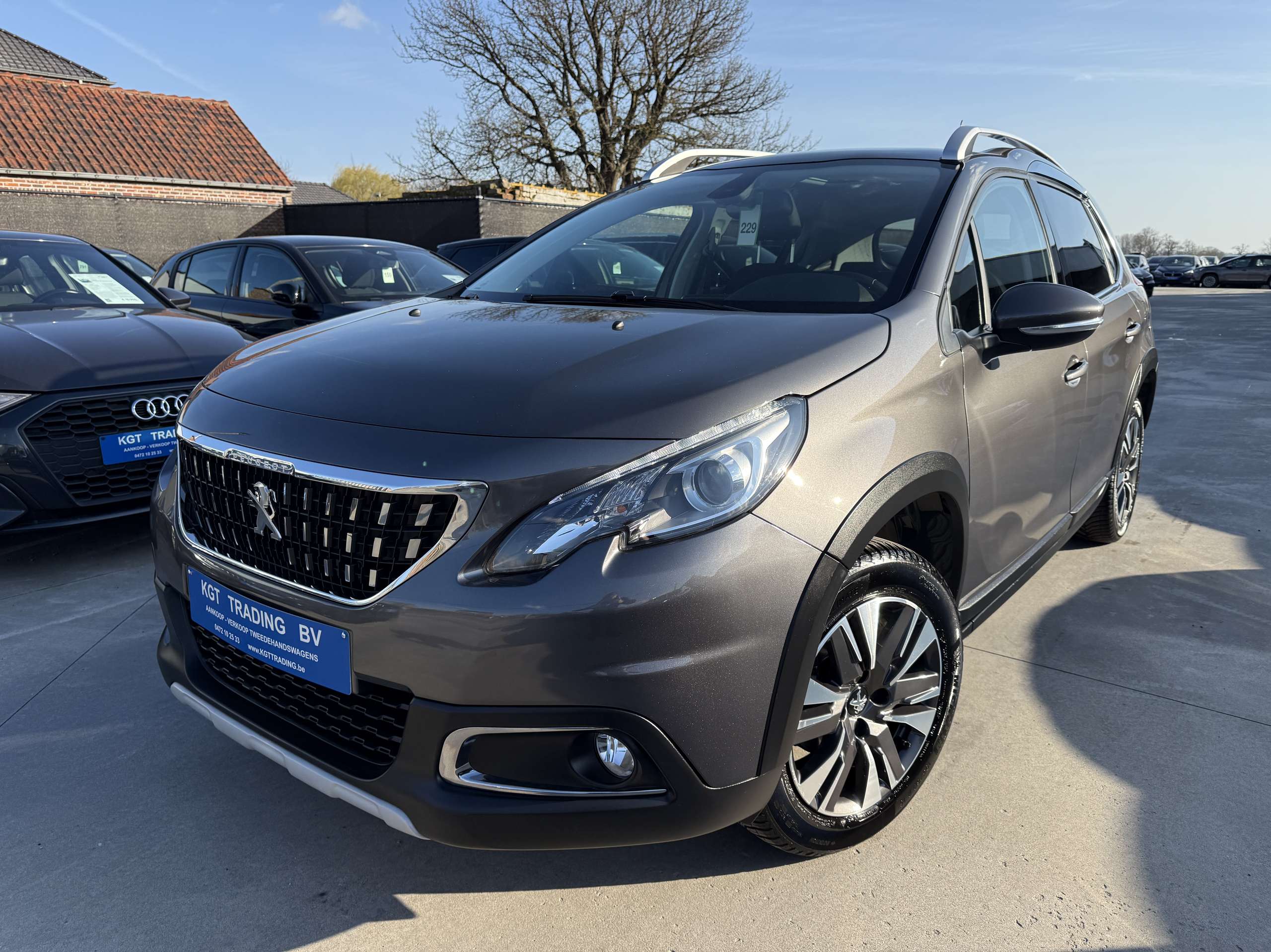 6ae04cfe-0f79-406f-82c6-be39714e0b5931-peugeot-2008-1-2i-allure-navigatie-pano-dak-camera-carplay-lede.jpg