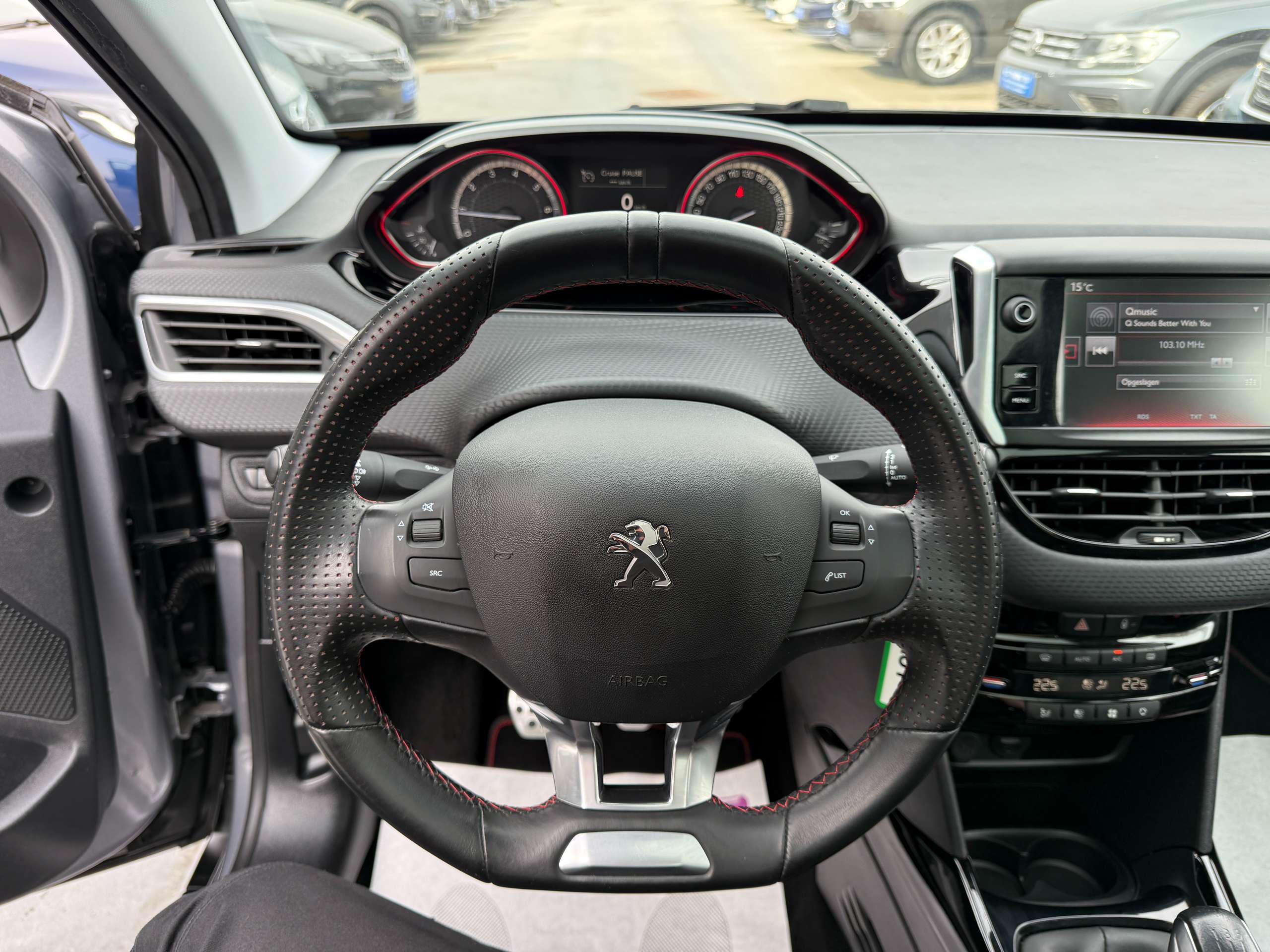8aac3503-bf31-488d-a414-ebad05a0ec6020-peugeot-2008-1-2i-110pk-gt-line-pano-dak-leder-carplay-alu-led.jpg