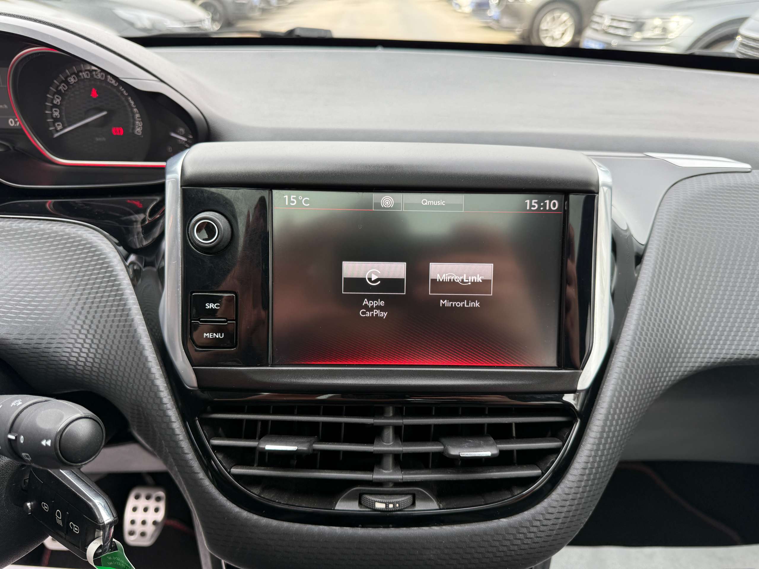 8aac3503-bf31-488d-a414-ebad05a0ec6023-peugeot-2008-1-2i-110pk-gt-line-pano-dak-leder-carplay-alu-led.jpg
