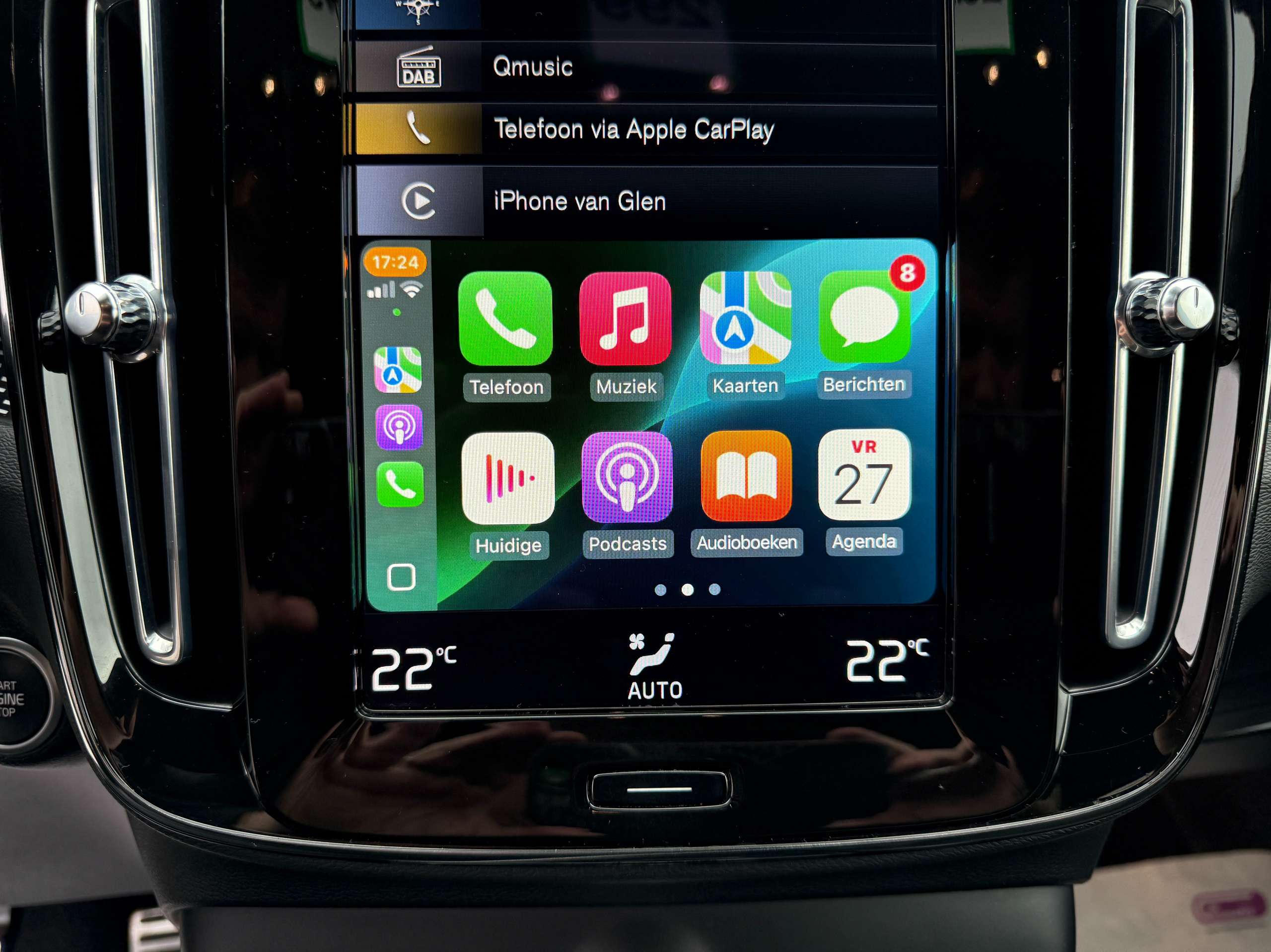 c12bcabc-3f44-41b2-8f3b-063da3370c9122-volvo-xc40-1-5-t2-r-design-navigatie-leder-full-led-carplay.jpg