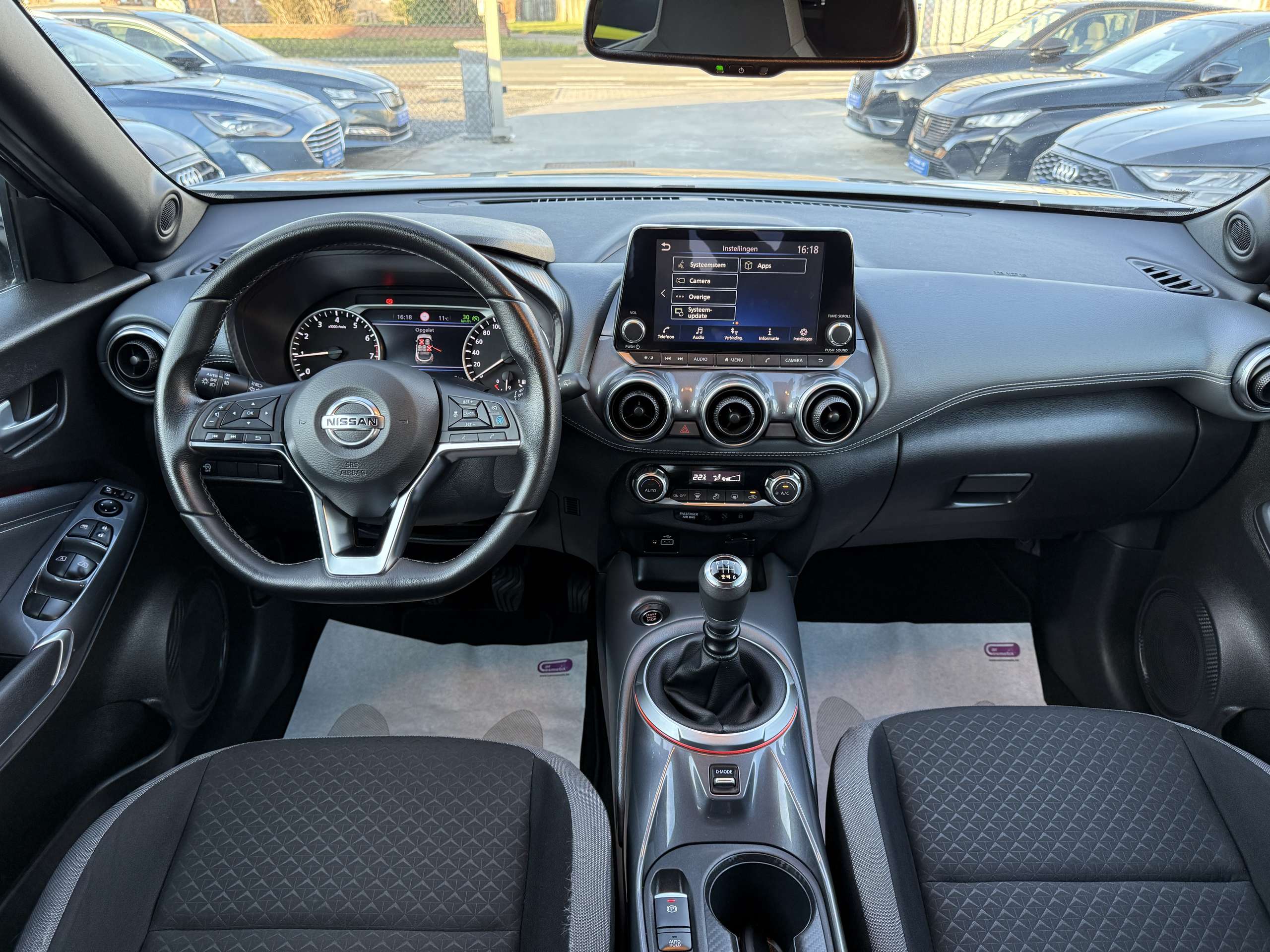 c9a4c10f-3e78-4f75-b3fd-f66100e7189e27-nissan-juke-1-0i-117pk-full-led-360-camera-carplay-bluetooth.jpg