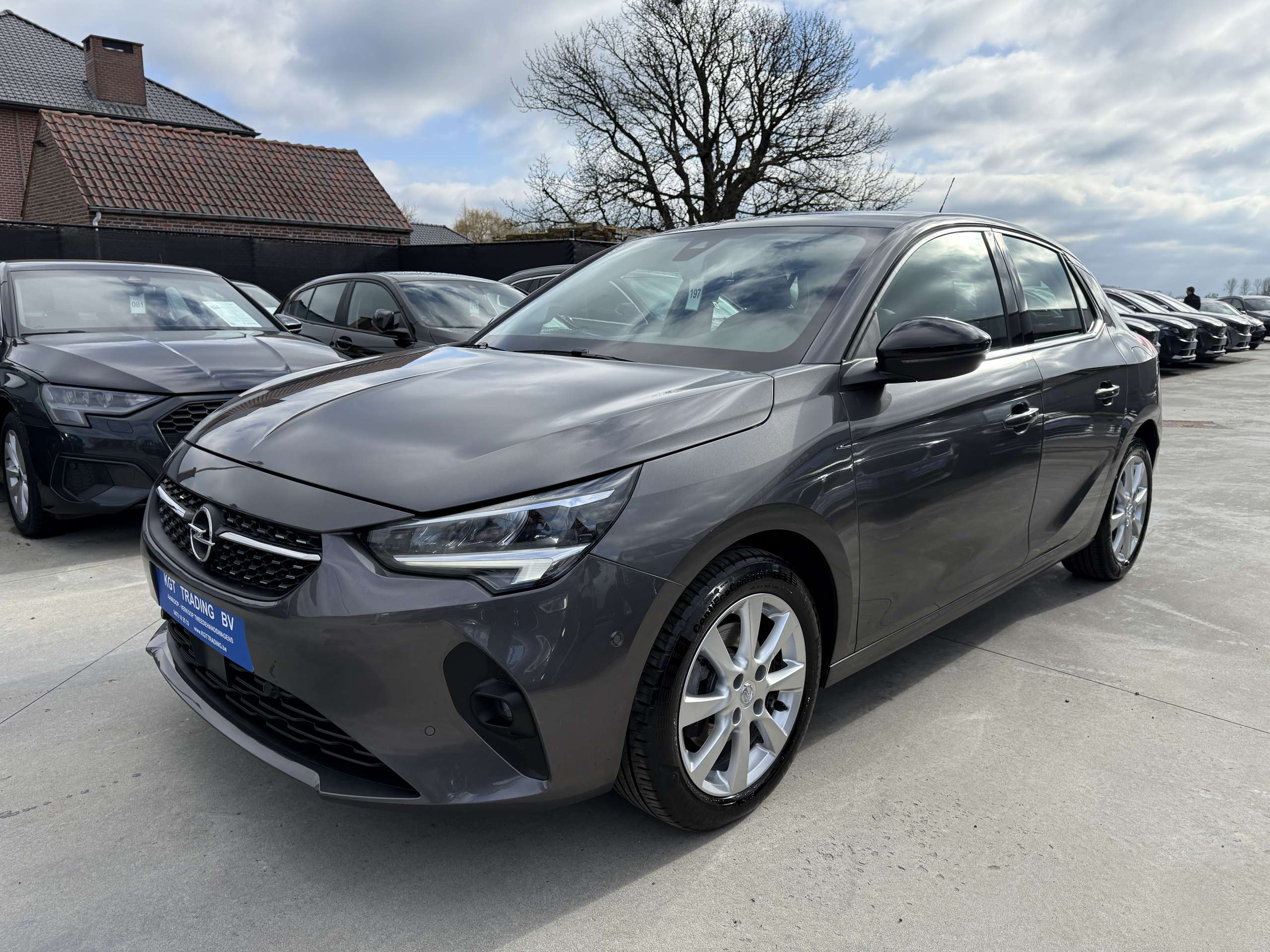 cc1382ea-09dd-4082-bc5d-67008c6aafe29-opel-corsa-1-2i-101pk-leder-camera-carplay-full-led-alu-pdc.jpg
