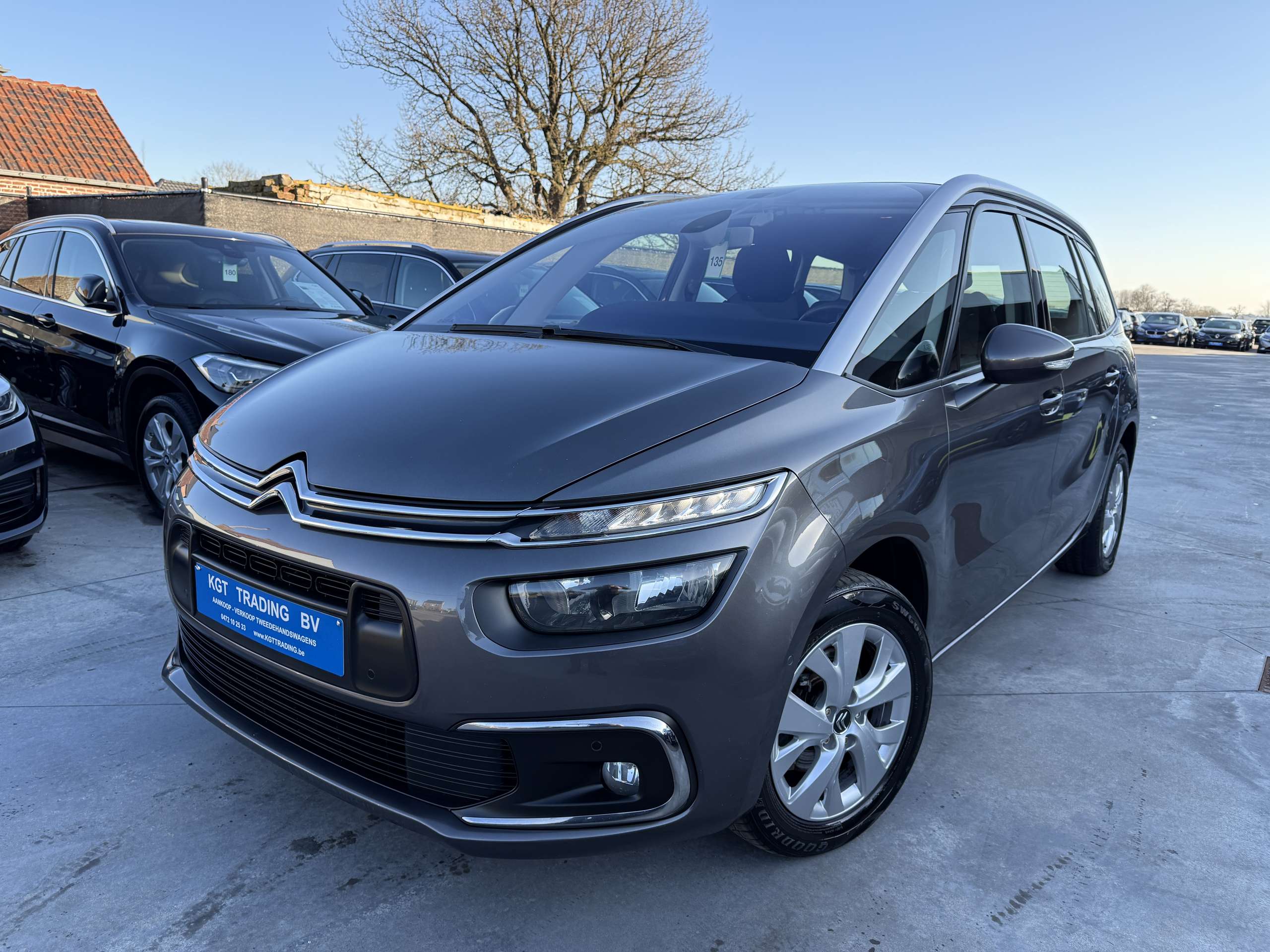 d3dfb57f-58f7-47e9-9c14-e92230c031111-citroen-grand-c4-spacetourer-1-2i-130pk-7-zetels-facelift-camera-navi-carplay.jpg