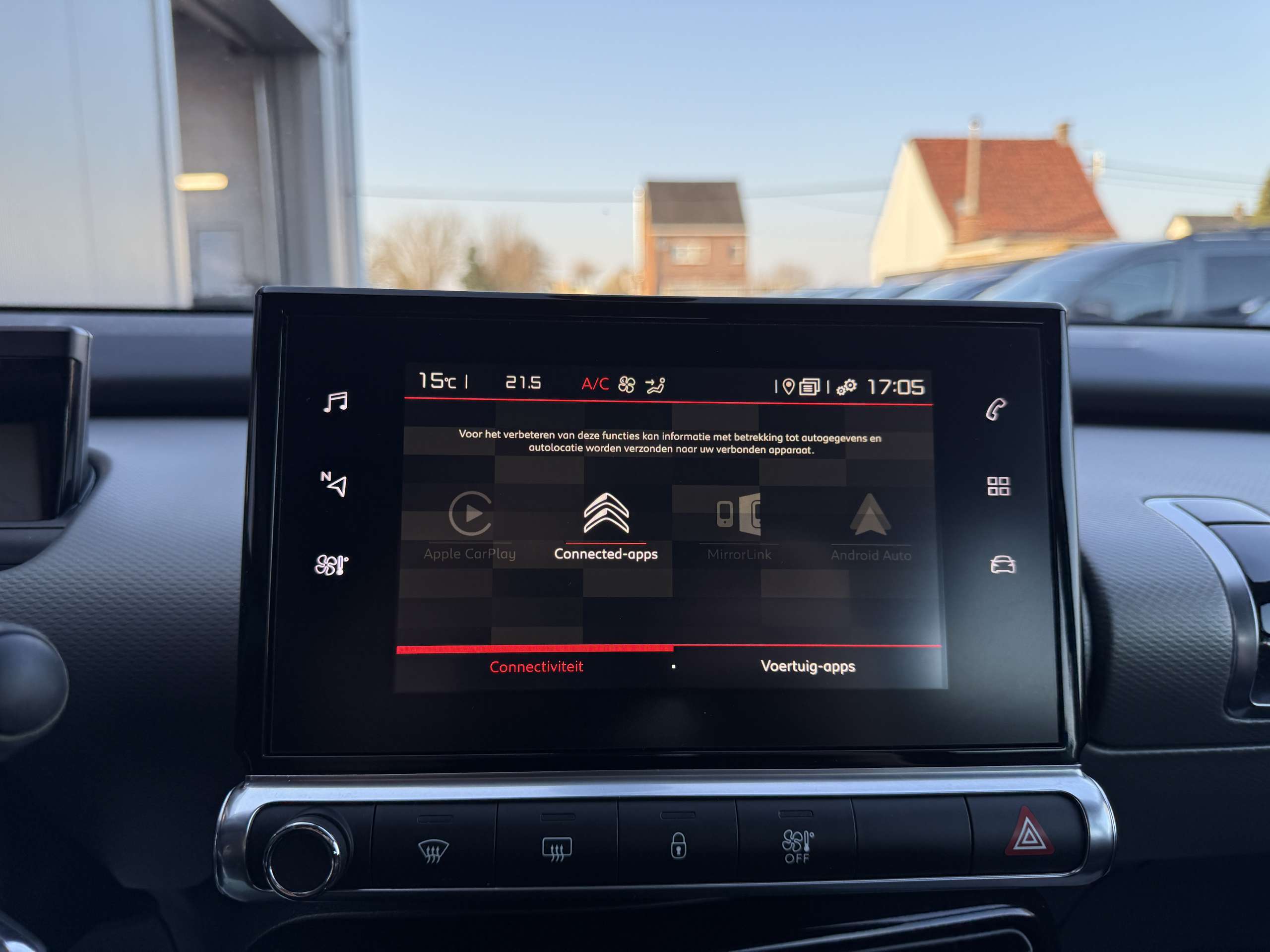 e040b4b9-d798-40f9-952c-12ba744f9d6b20-citroen-c4-cactus-1-2i-110pk-navigatie-camera-carplay-pdc-led-alu.jpg