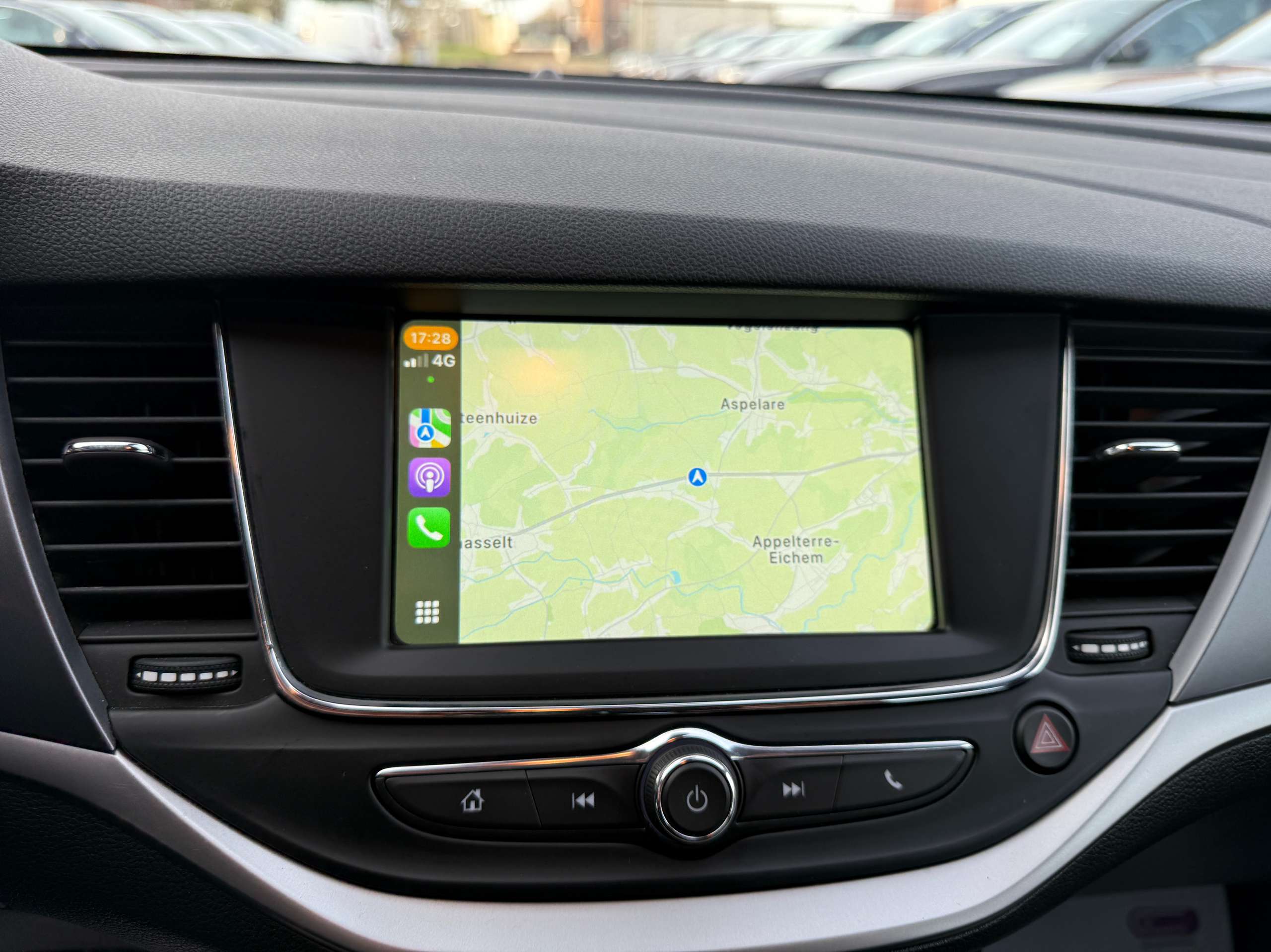 fe10b170-ddf5-45a8-8b8d-4abf096cd01b24-opel-astra-1-2i-tourer-navigatie-carplay-full-led-pdc-alu.jpg