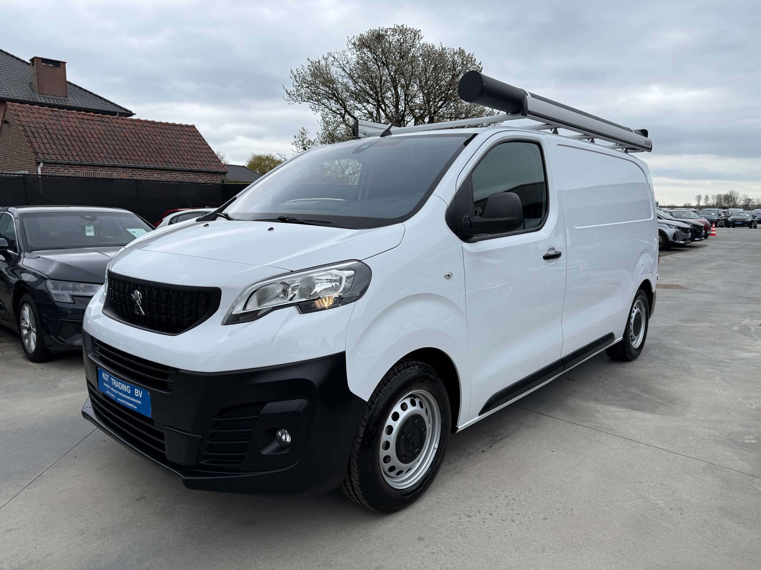 03c90498-c494-4c1a-a873-9a3b343094149-peugeot-expert-2-0-bluehdi-automaat-navi-camera-dab-dakrek-full.jpg