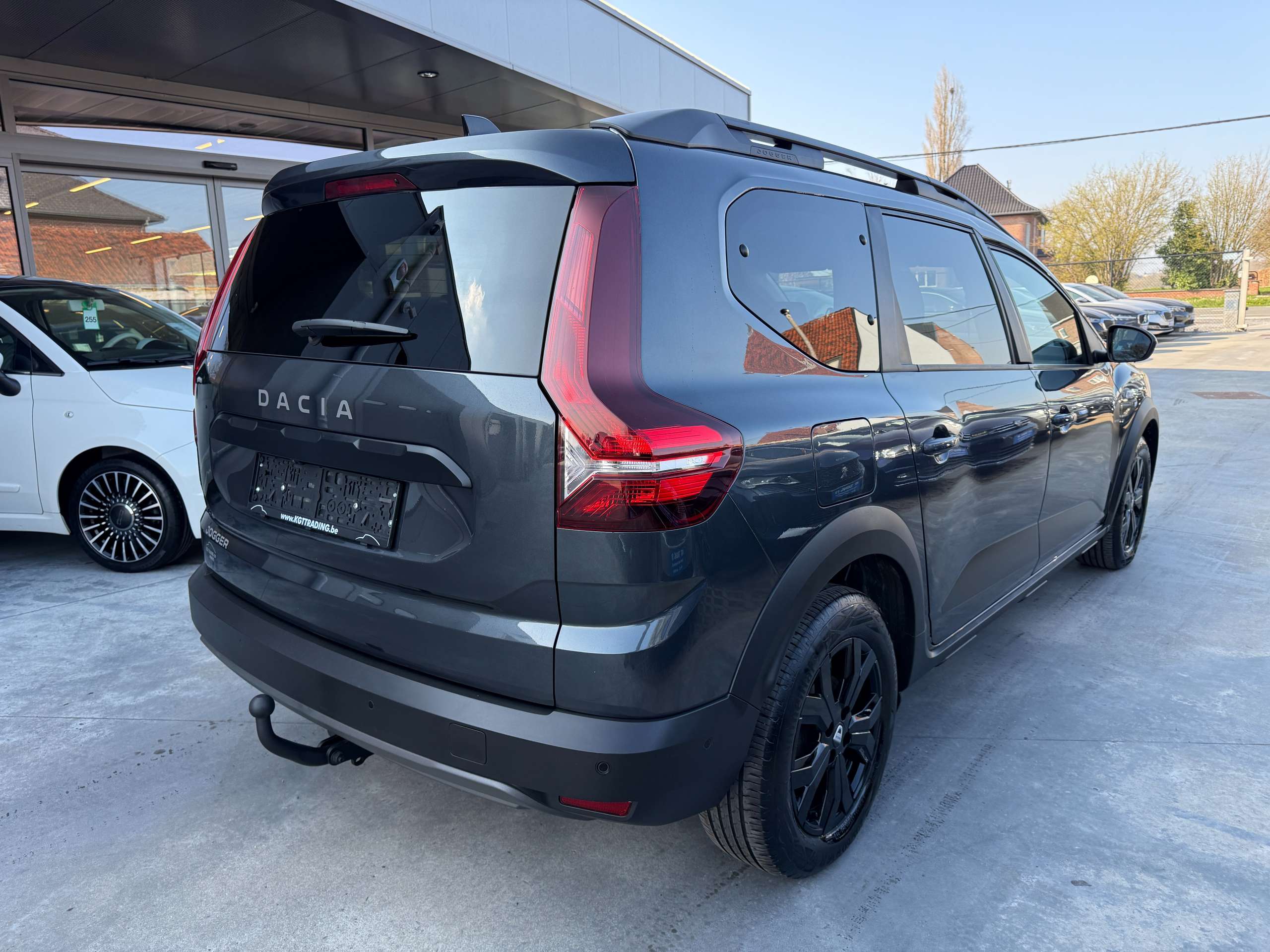 0890e3ed-979b-4f05-9626-b6af96f1365b14-dacia-jogger-1-0-tce-extreme-7-zit-navigatie-camera-dab-pdc-alu.jpg