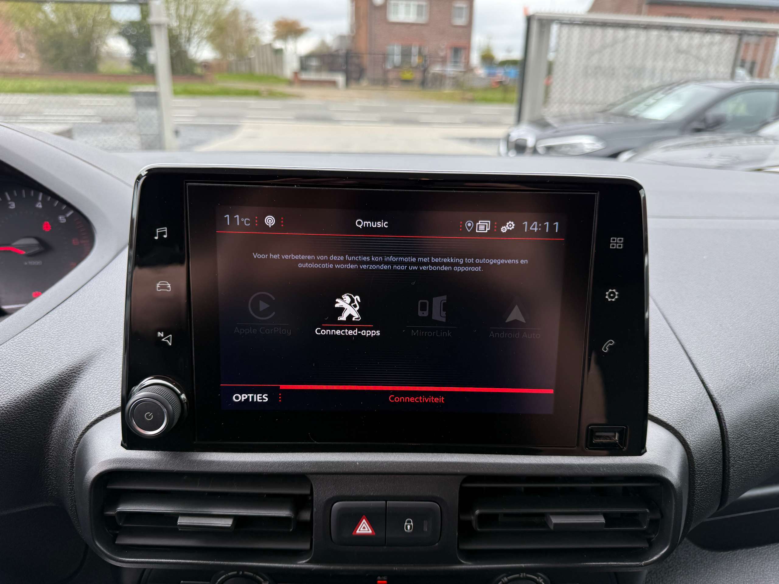 246cd2a5-fc54-4eed-bb88-ac2c261a23bf22-peugeot-partner-1-5-bluehdi-navigatie-pdc-carplay-dab-bluetooth.jpg