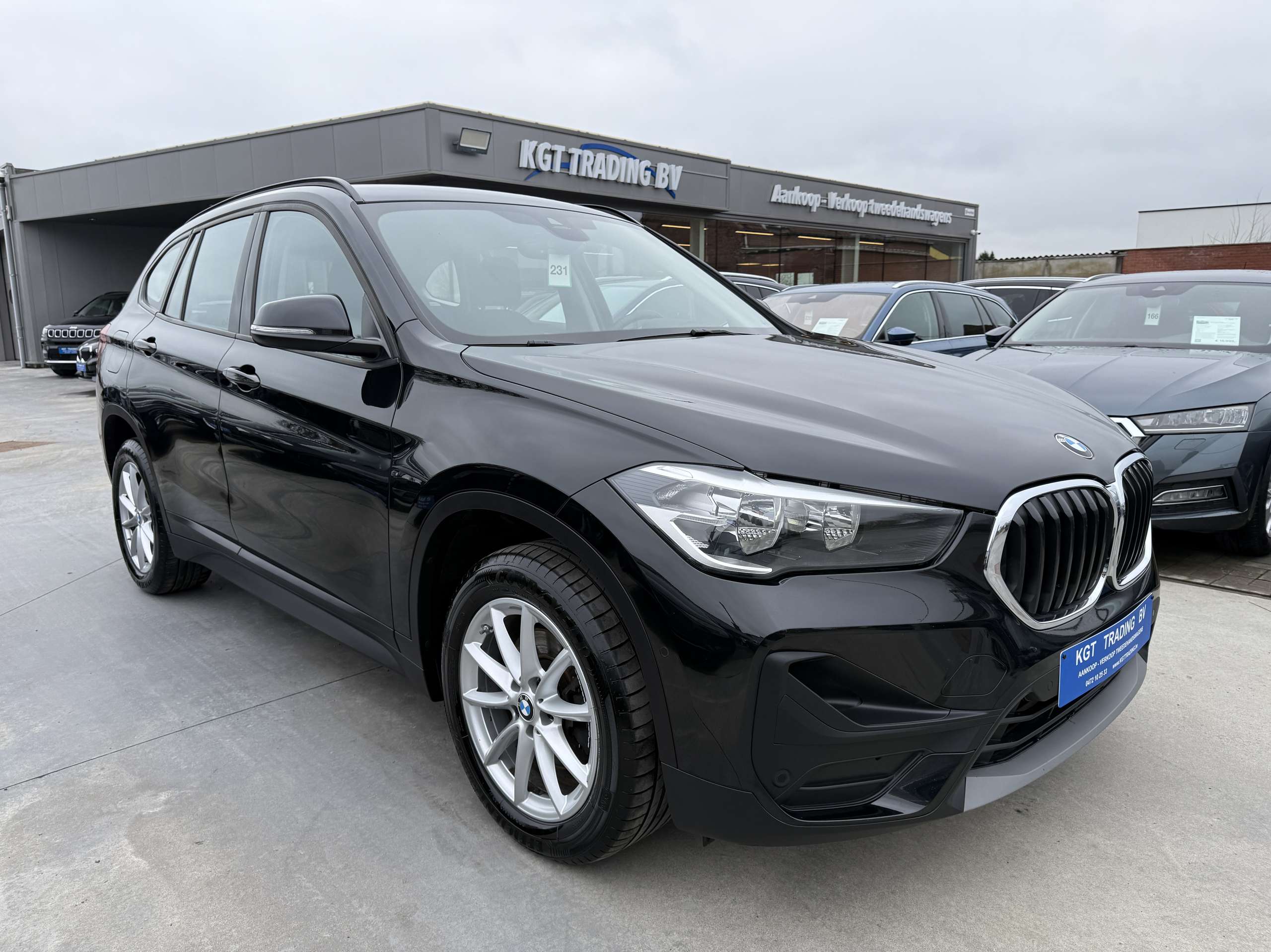 3b233994-a2b5-4f01-9e72-951e1d6097bb3-bmw-x1-1-5i-automaat-navigatie-camera-dab-bluetooth-pdc.jpg