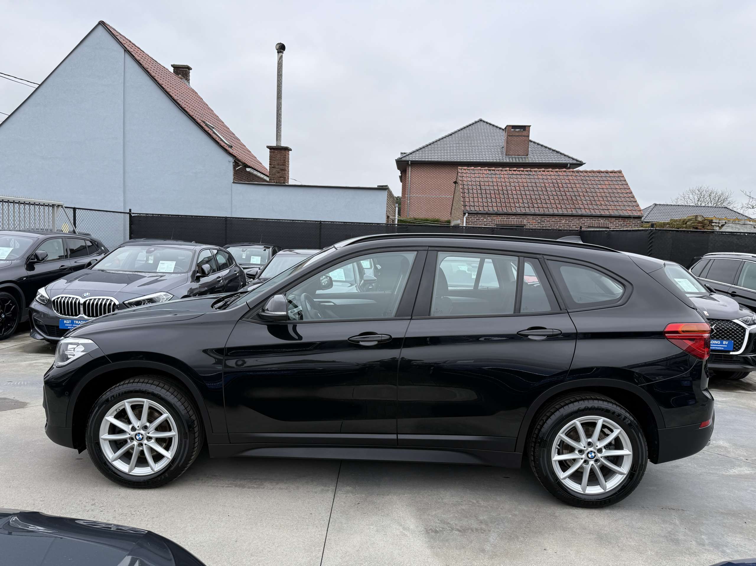 3b233994-a2b5-4f01-9e72-951e1d6097bb8-bmw-x1-1-5i-automaat-navigatie-camera-dab-bluetooth-pdc.jpg