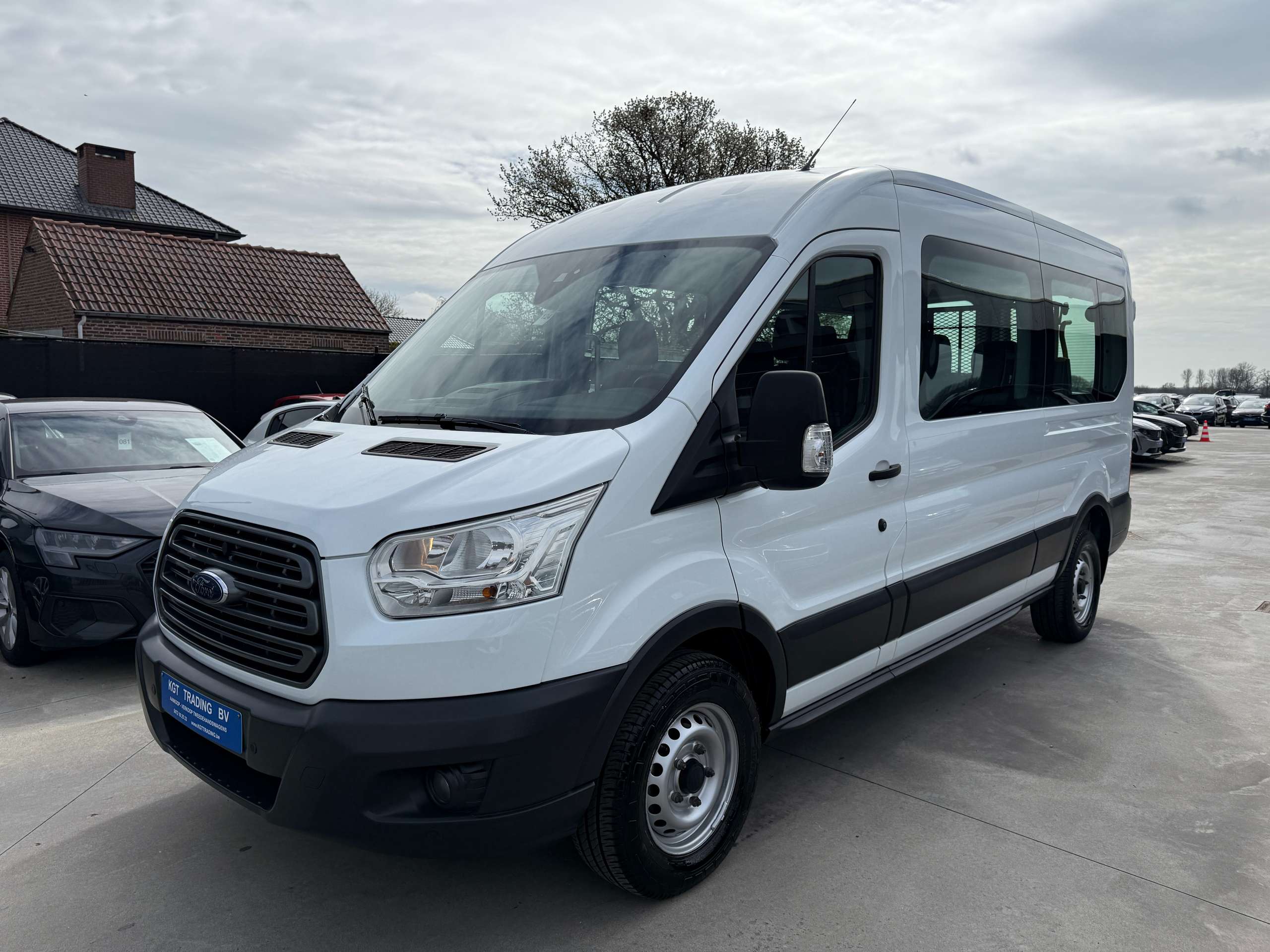48afd479-b8b3-450a-9de8-65c8f616976b9-ford-transit-2-0-tdci-rolstoellift-navigatie-camera-pdc-carplay.jpg