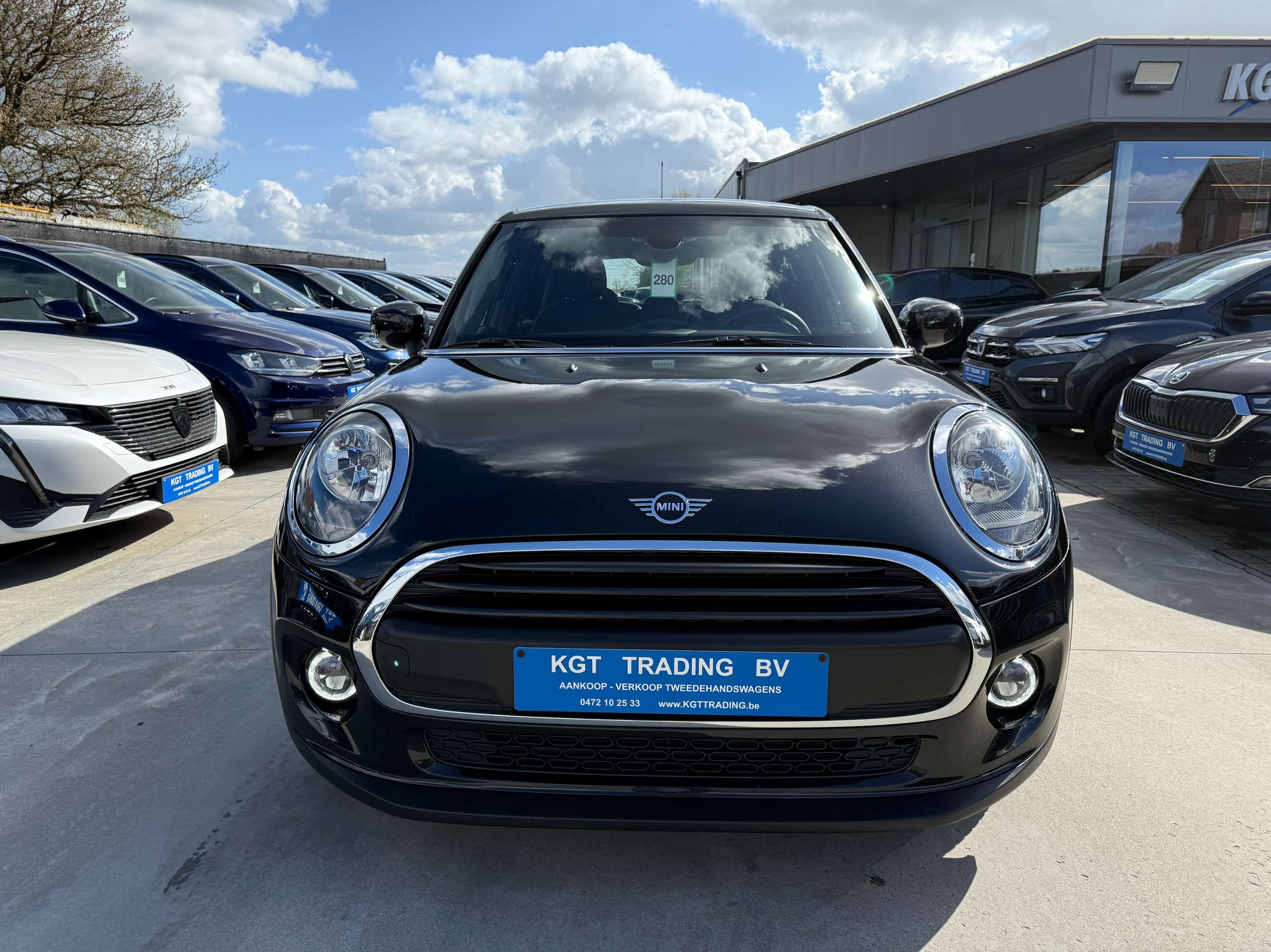 5e2d5d35-7896-441b-b532-d15f7d1bc3072-mini-one-1-5i-102pk-5-deurs-navigatie-pdc-bluetooth-led-alu.jpg