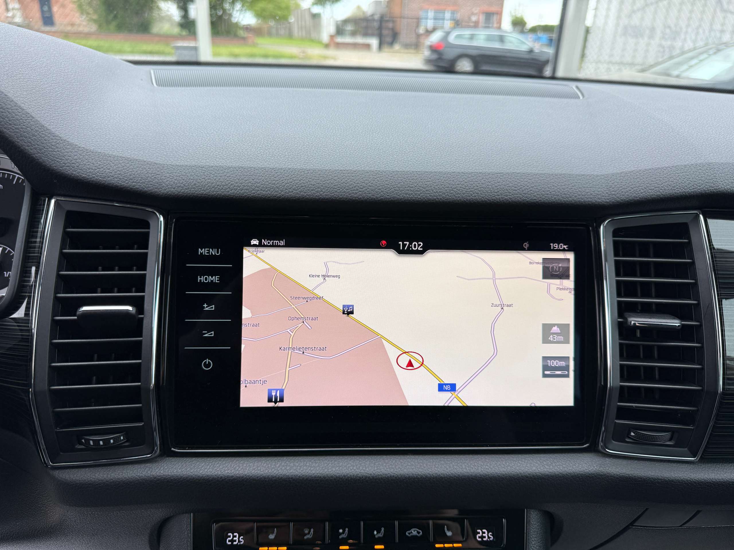 696c9925-aef3-4831-bf7f-8e686c03168720-skoda-kodiaq-1-4-tsi-4x4-navi-leder-camera-xenon-carplay-led.jpg