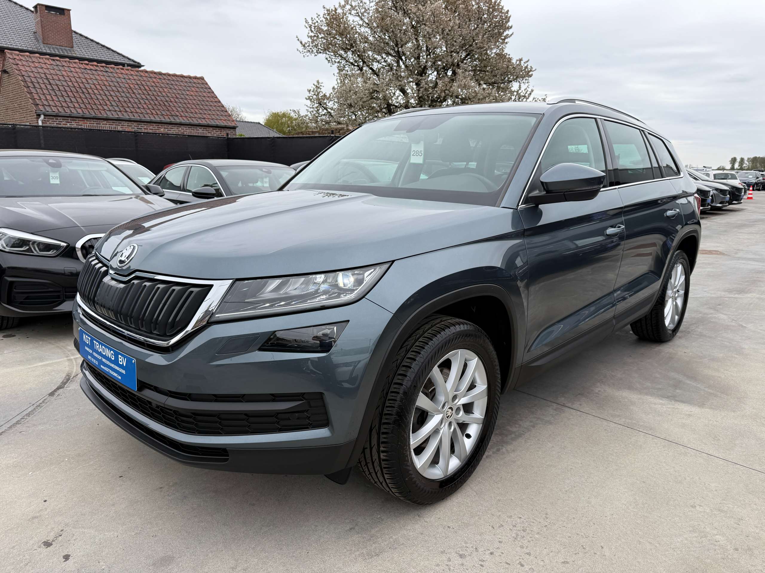 696c9925-aef3-4831-bf7f-8e686c0316879-skoda-kodiaq-1-4-tsi-4x4-navi-leder-camera-xenon-carplay-led.jpg
