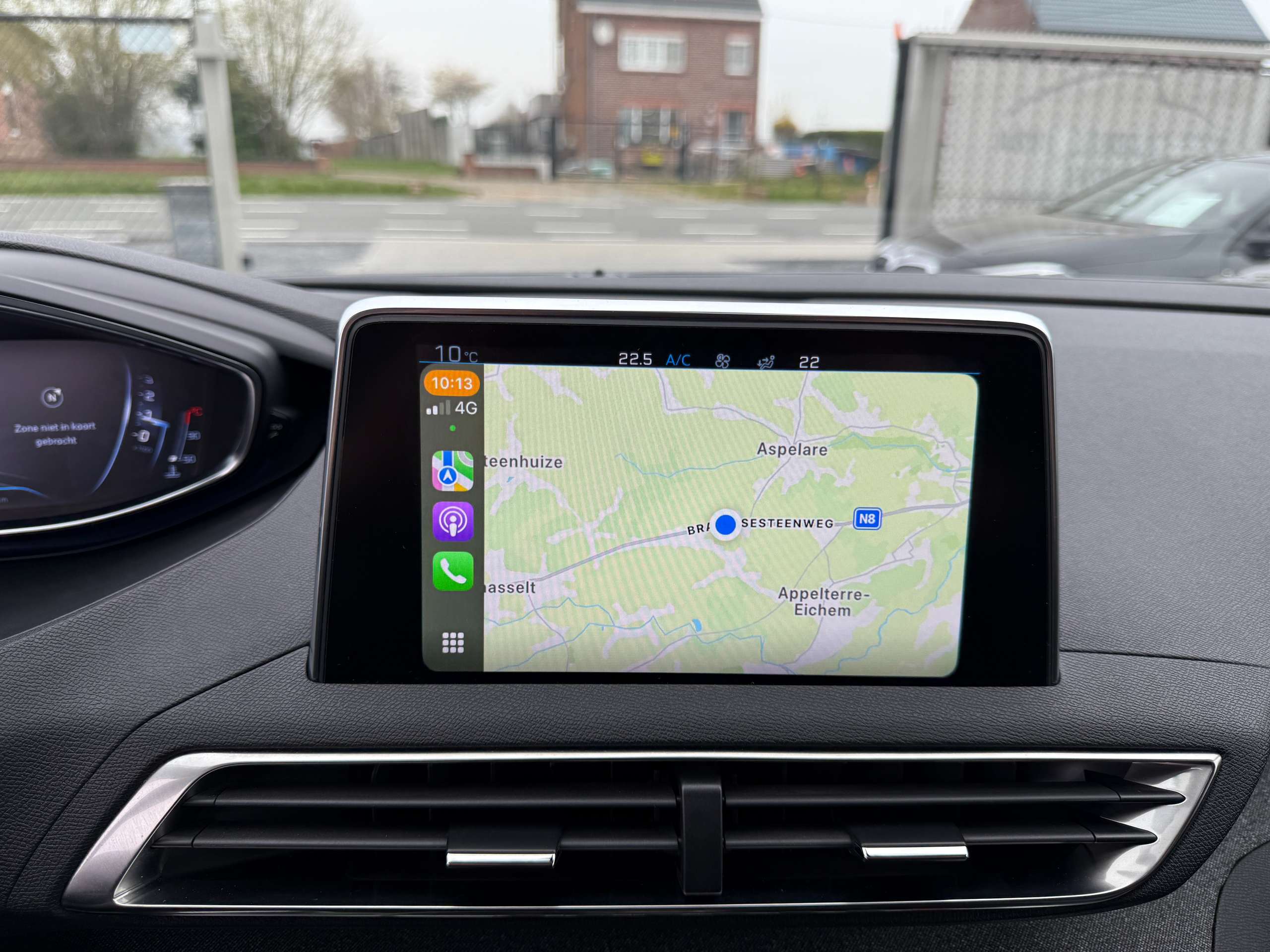 72b307e6-bbff-4555-a082-1345169b6b5d22-peugeot-5008-1-2i-automaat-7-zit-leder-navigatie-carplay-led.jpg