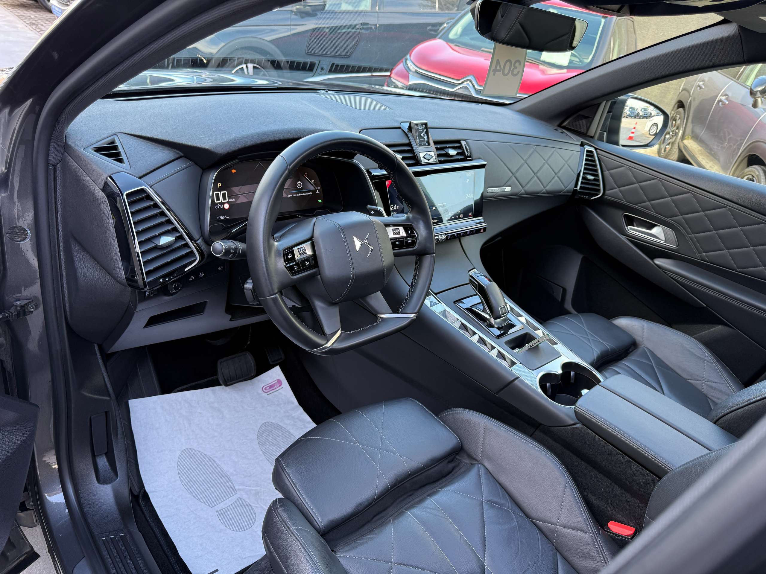 7d94b96d-618e-4e27-9a81-ee176fa68cd613-ds-automobiles-ds-7-crossback-1-2i-automaat-navigatie-leder-opendak-carplay-xenon-led.jpg