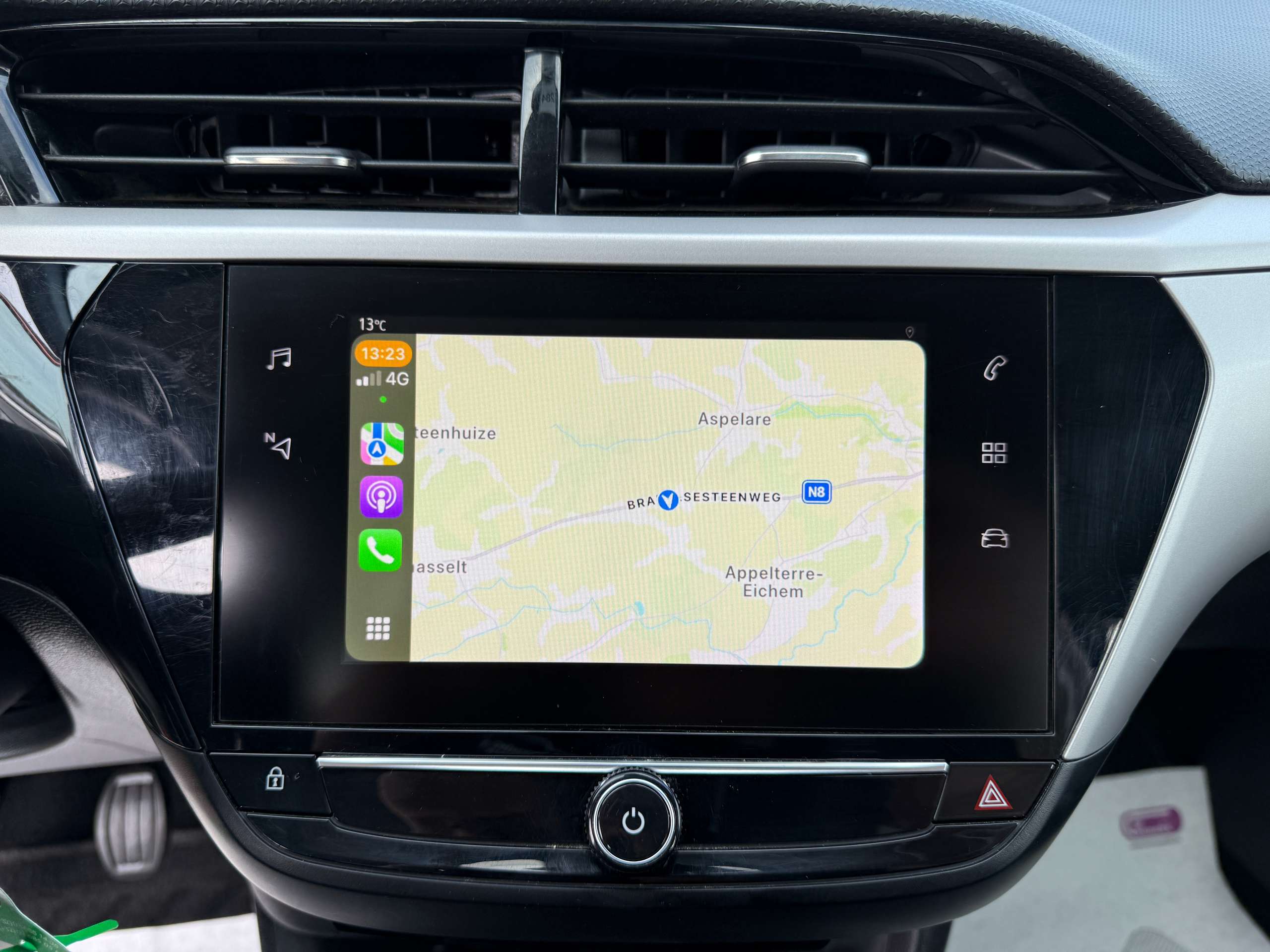 88ac3f28-3884-4fcb-a70e-e044a1975ae121-opel-corsa-1-2i-carplay-camera-bluetooth-pdc-airco-carpass.jpg
