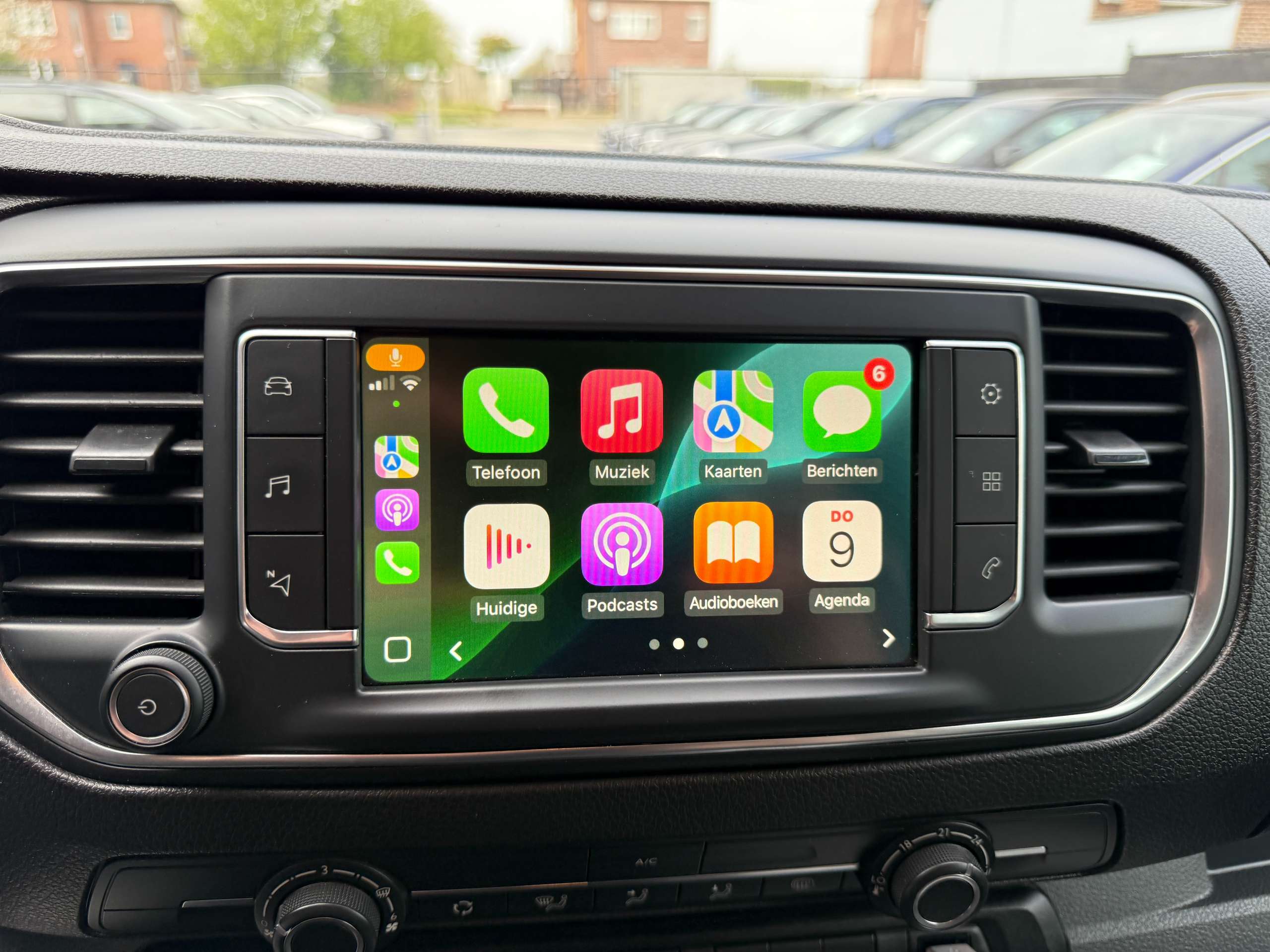 8e79190b-cae3-470a-8363-db1ccc7ca0ce25-citroen-jumpy-1-5-bluehdi-navigatie-carplay-bluetooth-3-zit-carpass.jpg