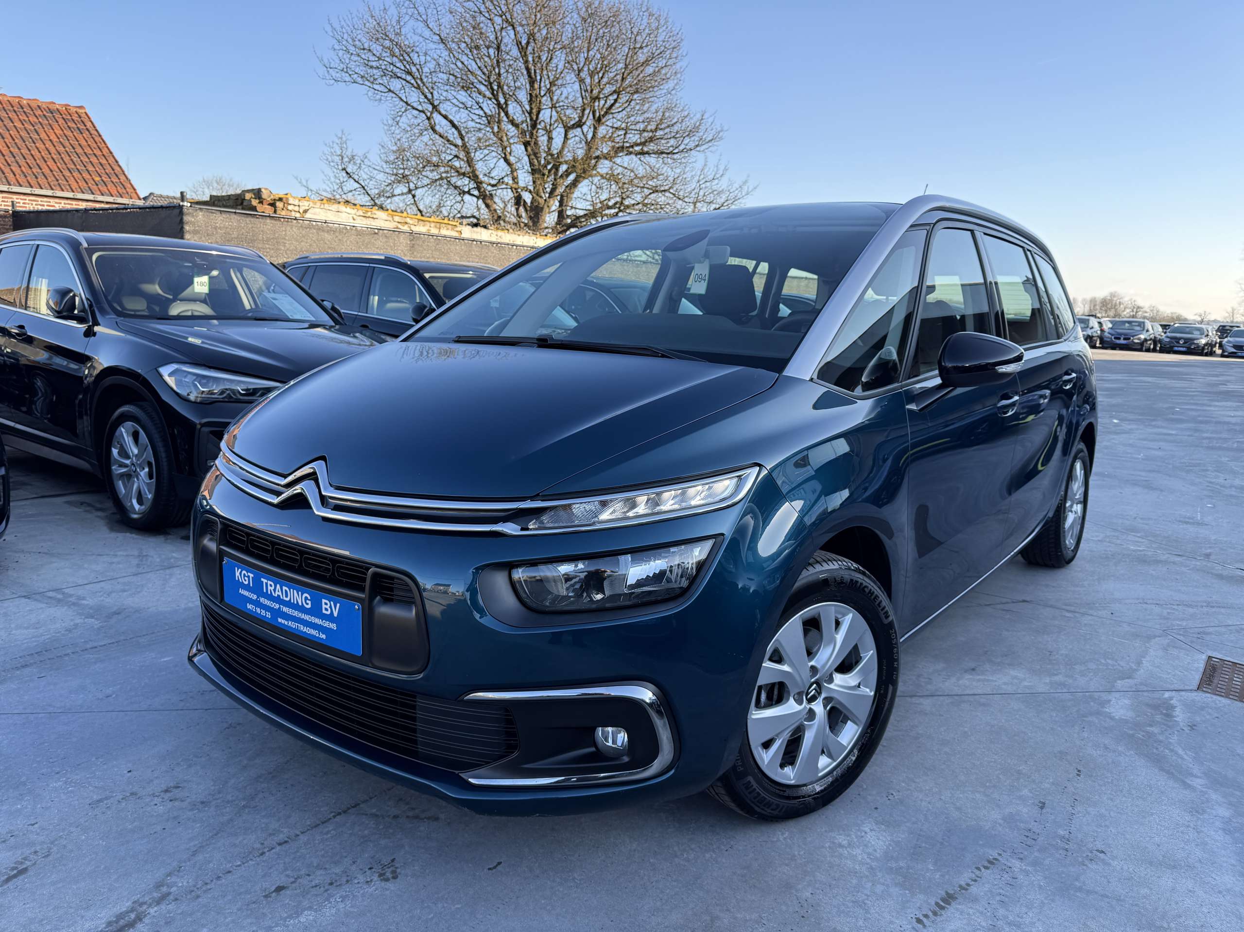 bcf3bd0f-f735-45bf-8289-7ef69e367af51-citroen-grand-c4-spacetourer-1-2i-130pk-7-zetels-camera-navi-carplay-led-pdc.jpg
