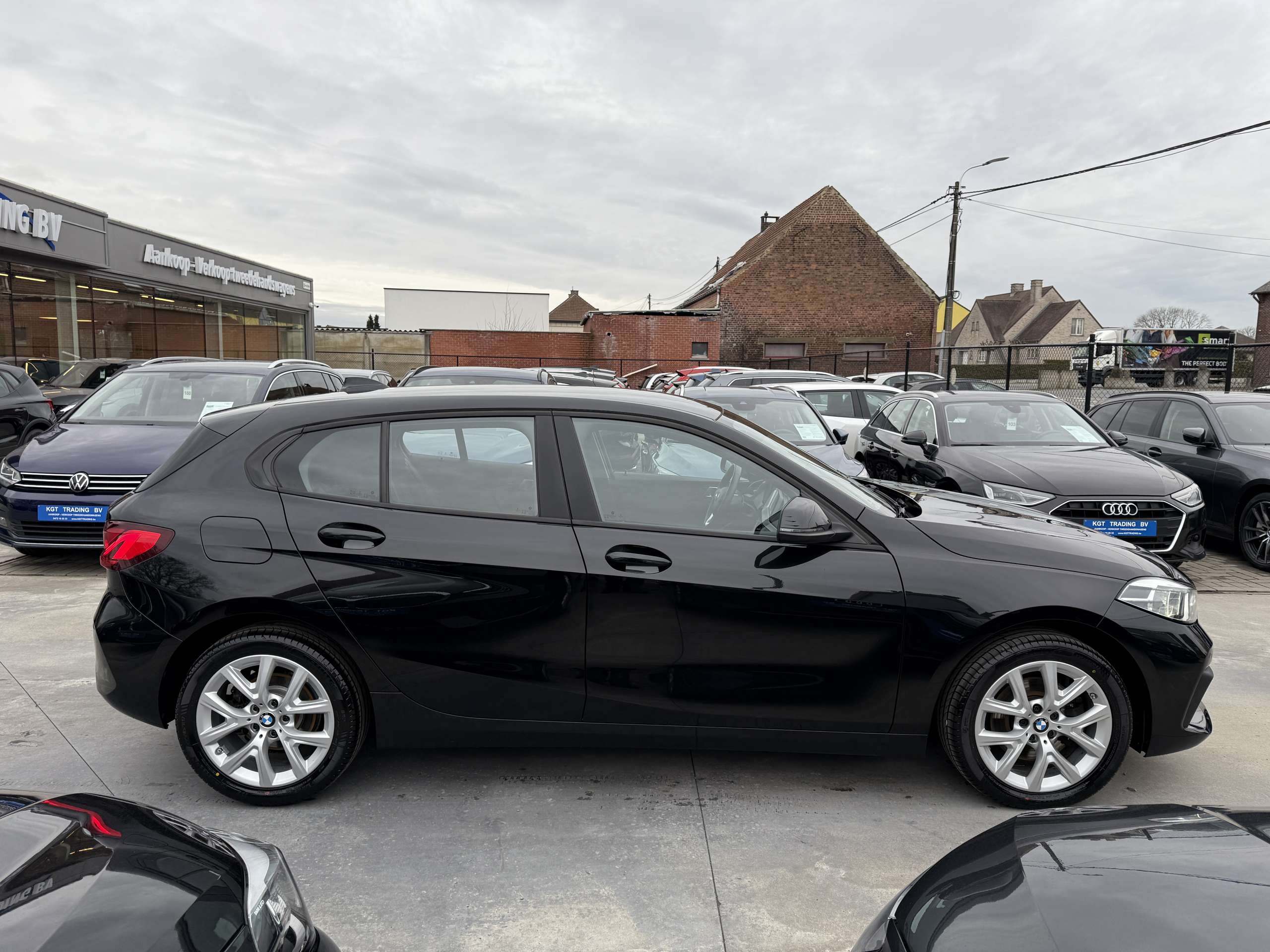 cfa535cd-d7be-4c0c-9a23-d6363453bae74-bmw-116-i-full-led-navigatie-carplay-dab-bluetooth-pdc-alu.jpg