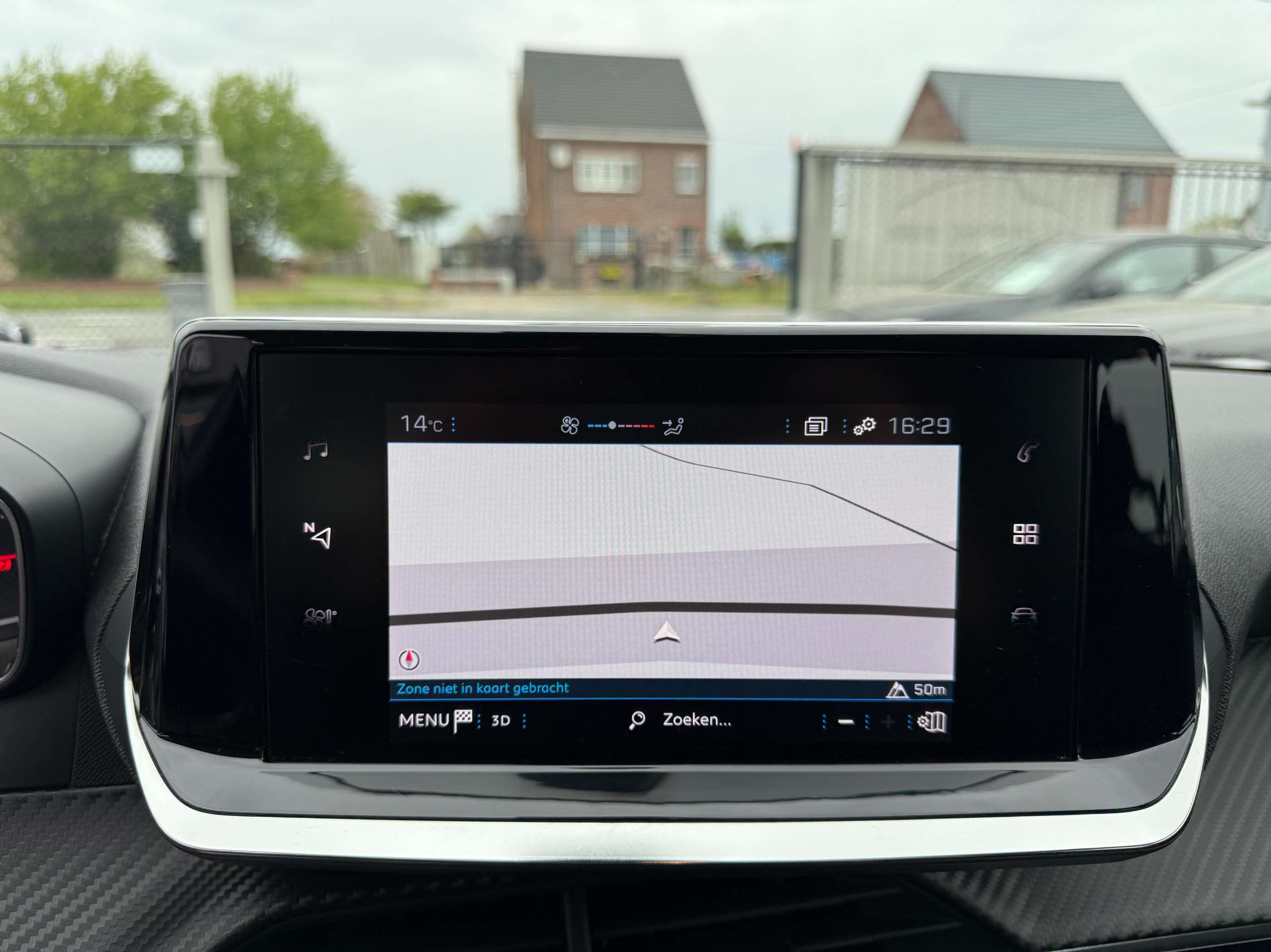 cfca7964-59b1-4a06-9c77-092ddfcbd84818-peugeot-208-1-2i-full-led-camera-navigatie-carplay-pdc-airco.jpg