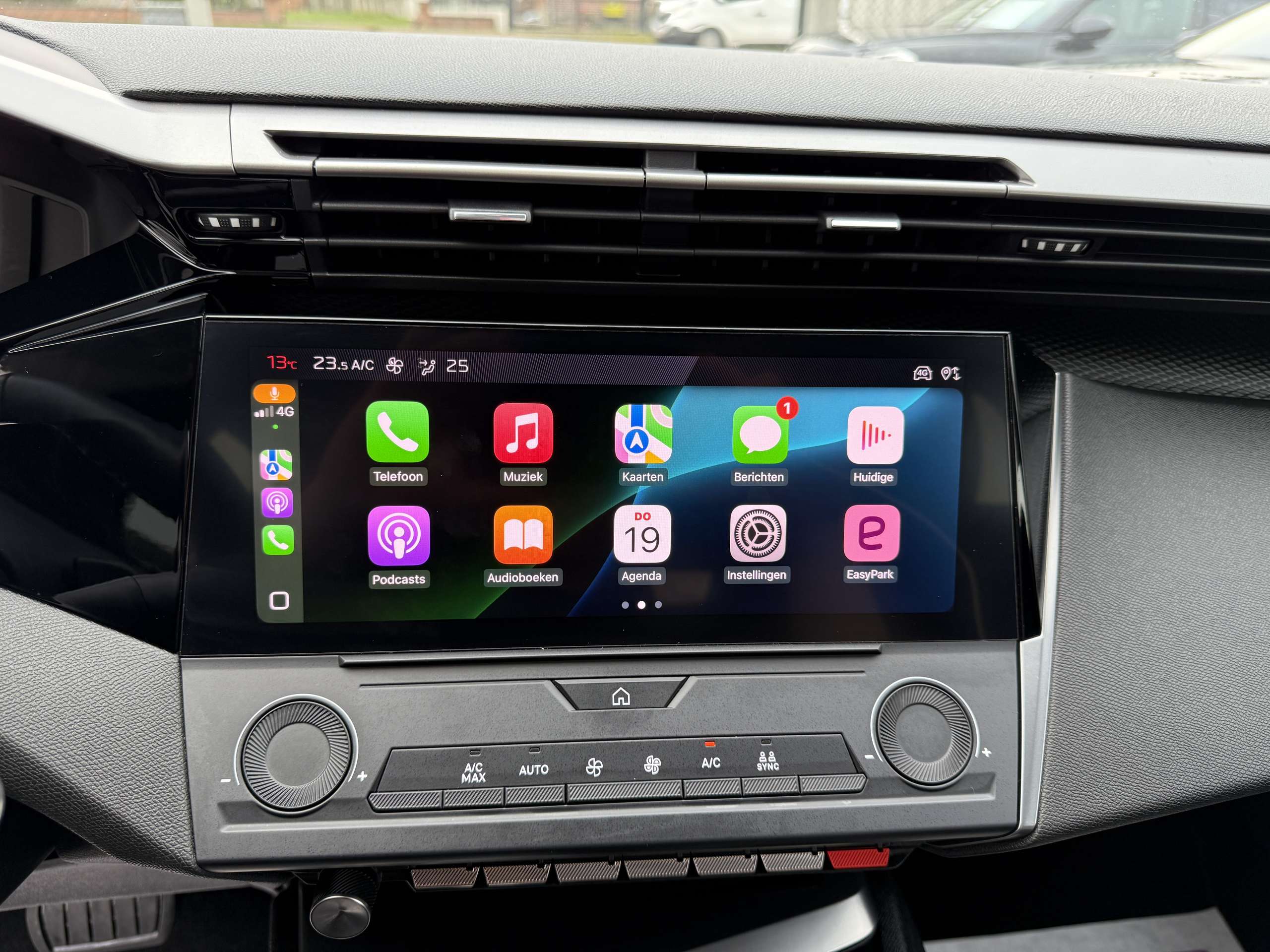 d419437e-e44a-42f5-ae2d-24d4eb84954c23-peugeot-308-sw-1-2i-automaat-full-led-navigatie-carplay-dab.jpg