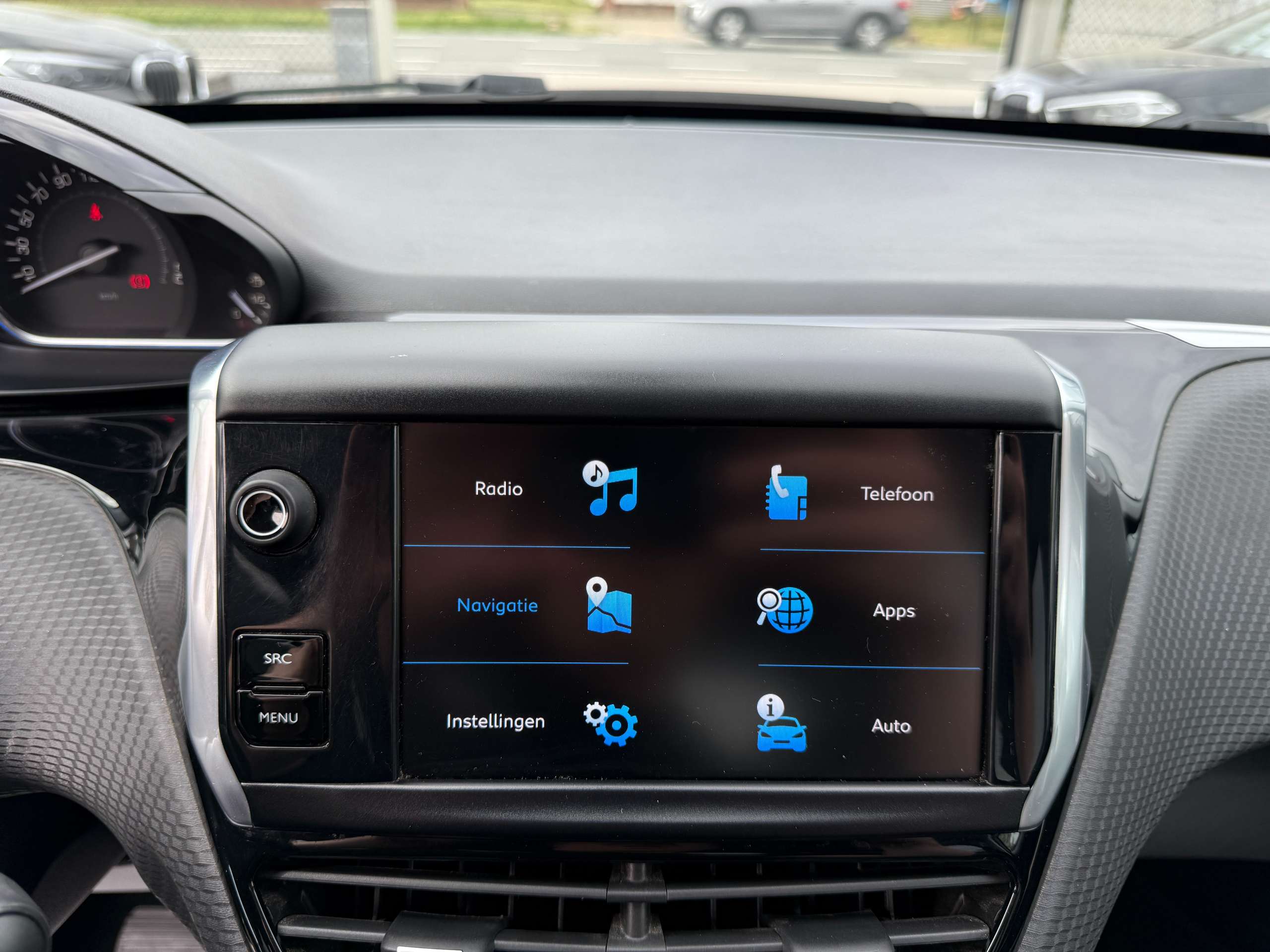 e3aa7b0b-b1a3-4797-b5d4-36ee2ecf651018-peugeot-2008-1-2i-110pk-automaat-navigatie-leder-camera-carplay-pdc.jpg