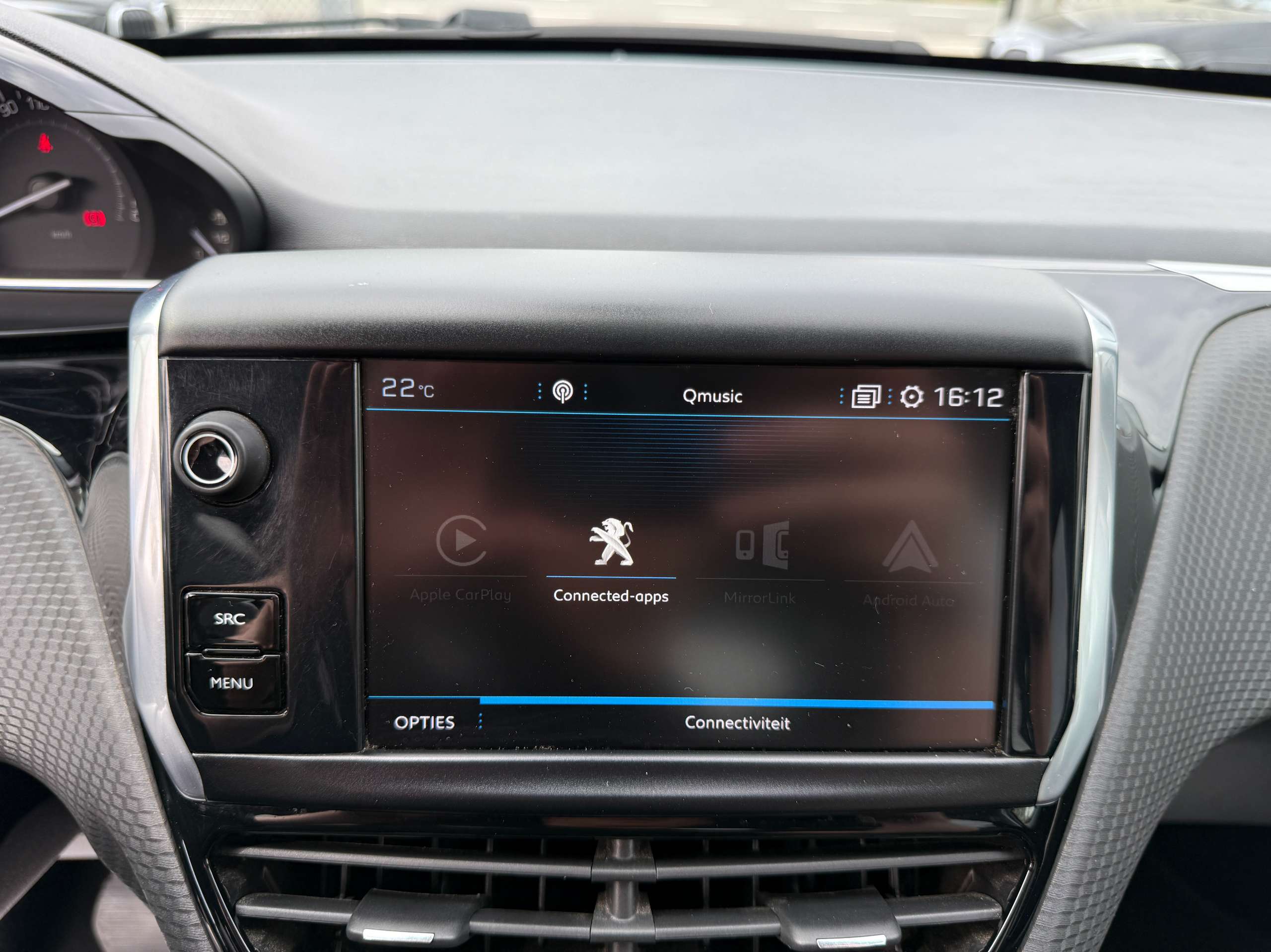 e3aa7b0b-b1a3-4797-b5d4-36ee2ecf651019-peugeot-2008-1-2i-110pk-automaat-navigatie-leder-camera-carplay-pdc.jpg