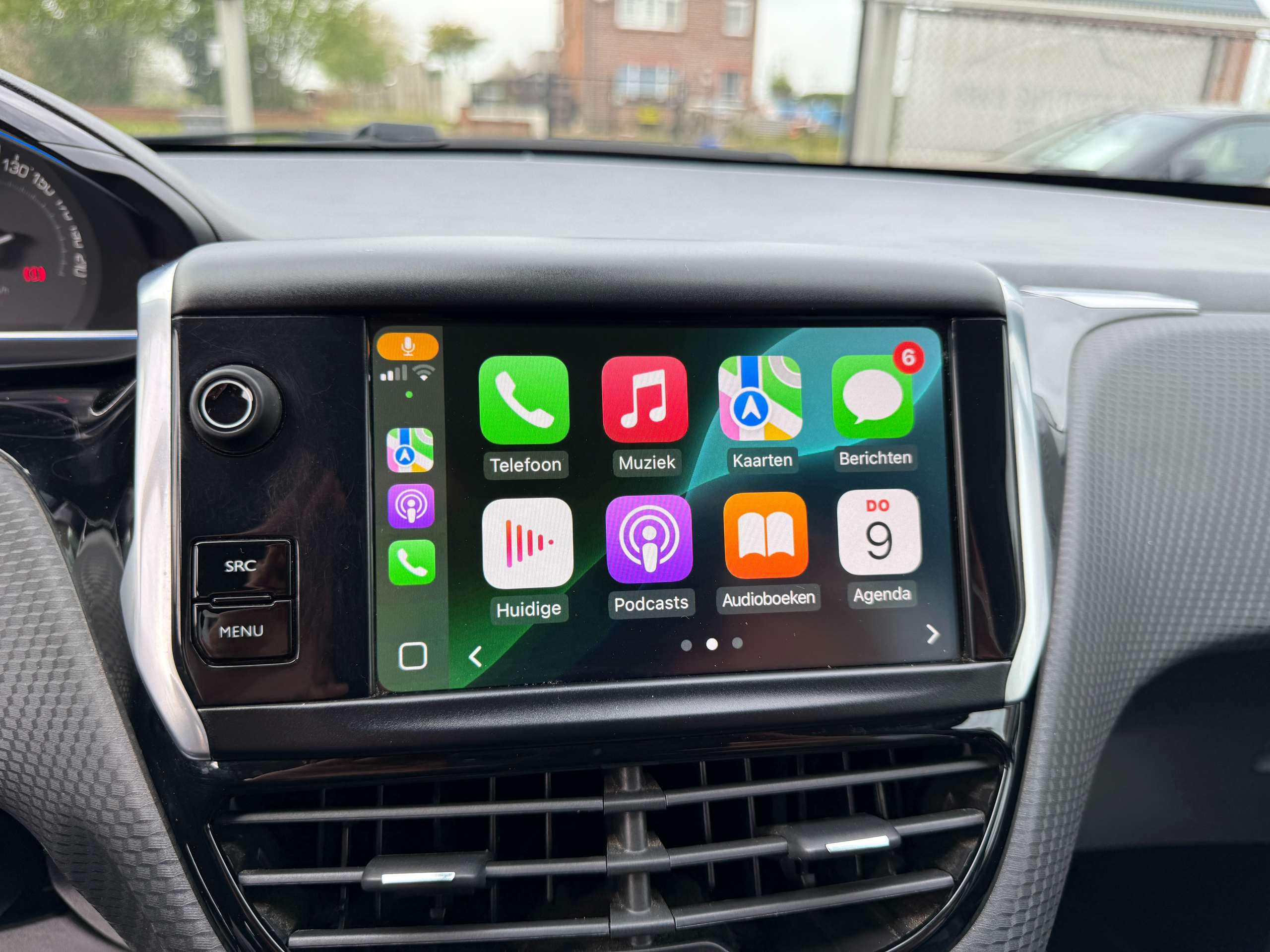 e3aa7b0b-b1a3-4797-b5d4-36ee2ecf651023-peugeot-2008-1-2i-110pk-automaat-navigatie-leder-camera-carplay-pdc.jpg
