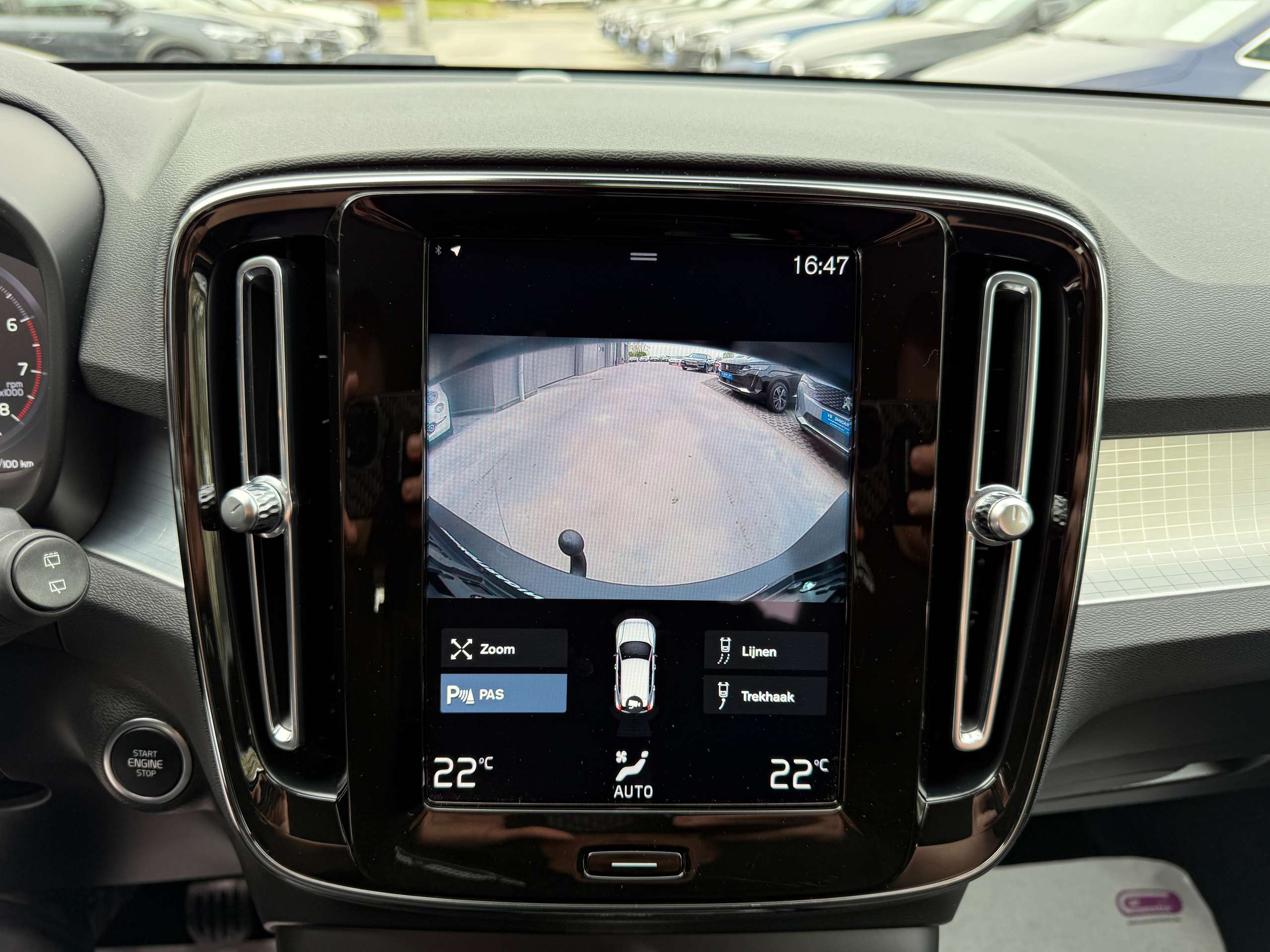 f20a5f9d-29de-4331-87e6-5446e6ca04e519-volvo-xc40-1-5-t2-navigatie-full-led-camera-carplay-trekhaak.jpg