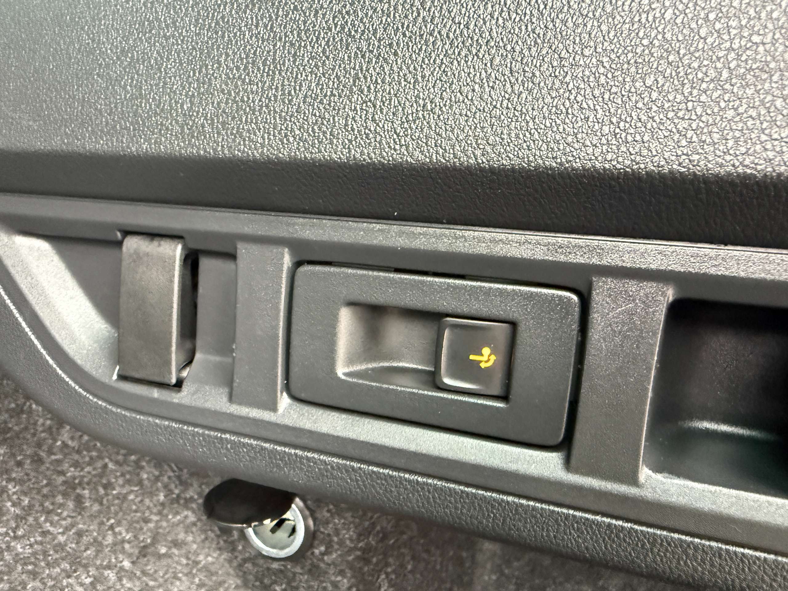 0692bb26-2023-4e2b-aadb-ea67397836cc16-skoda-octavia-1-0-tsi-full-led-navi-carplay-dab-adaptieve-cruise.jpg