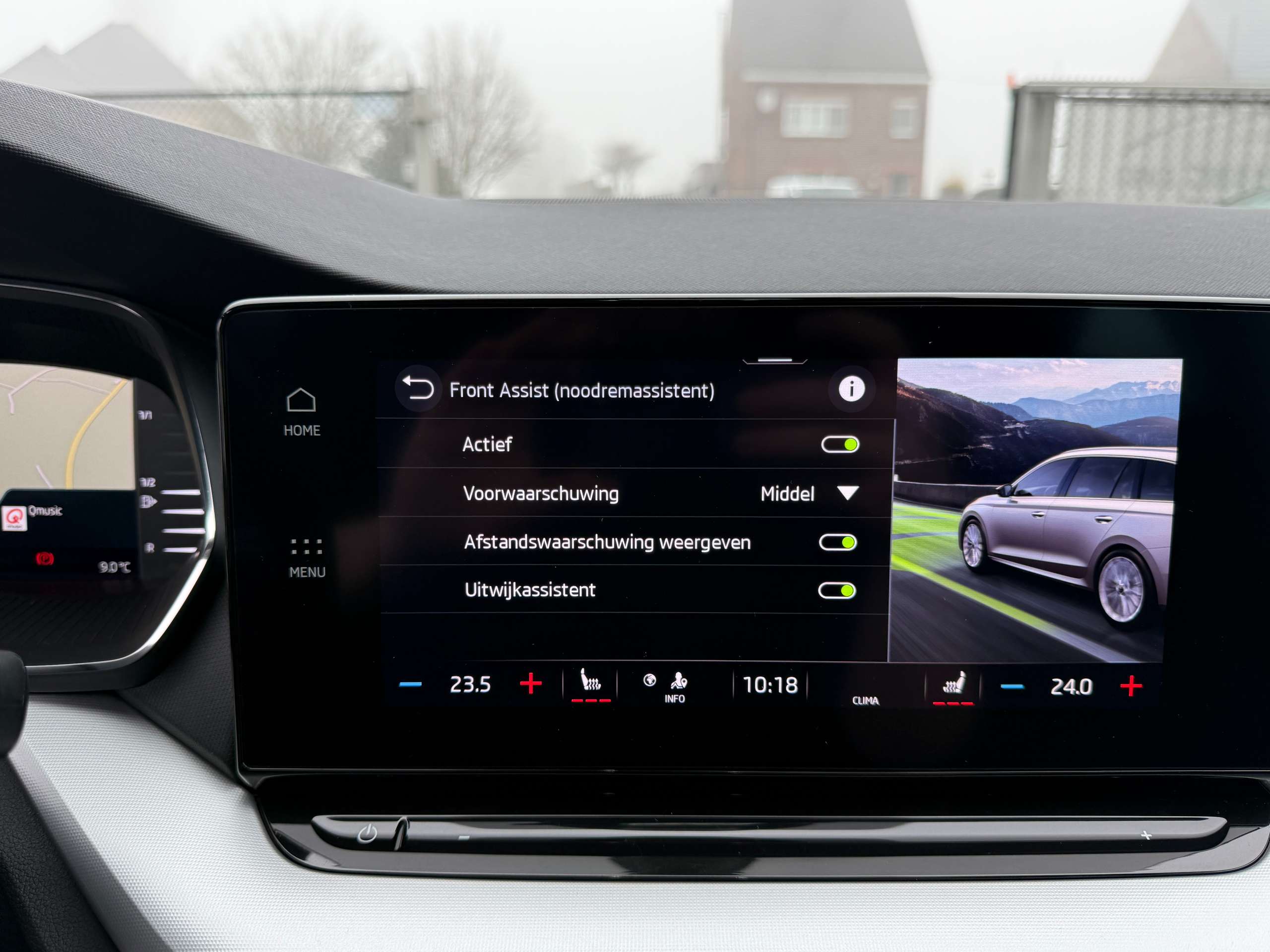 0692bb26-2023-4e2b-aadb-ea67397836cc26-skoda-octavia-1-0-tsi-full-led-navi-carplay-dab-adaptieve-cruise.jpg