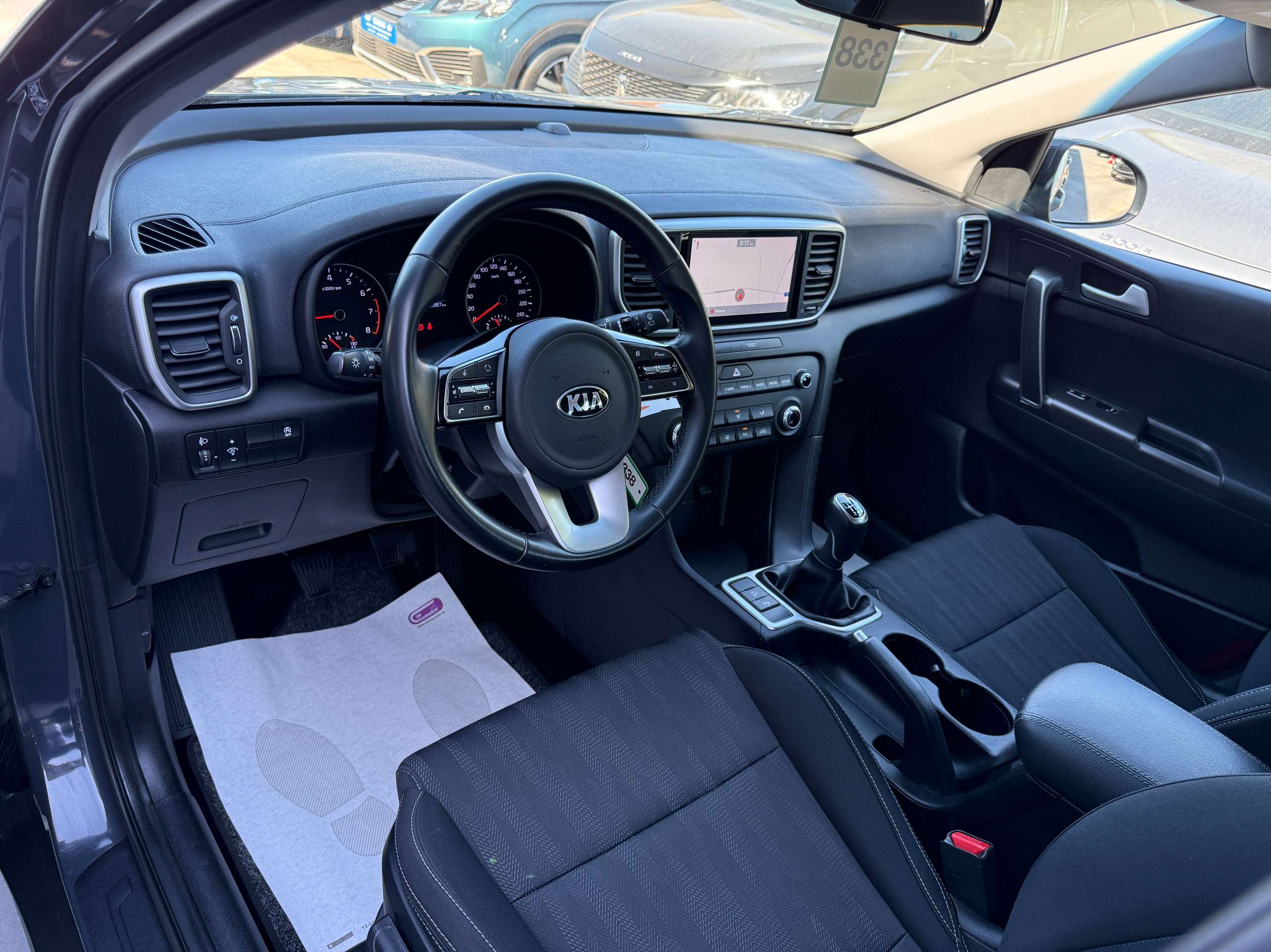 145e3be5-0a99-495f-a754-4c83c1a917ae12-kia-sportage-1-6i-132pk-navigatie-camera-carplay-led-bluetooth-pdc-alu.jpg