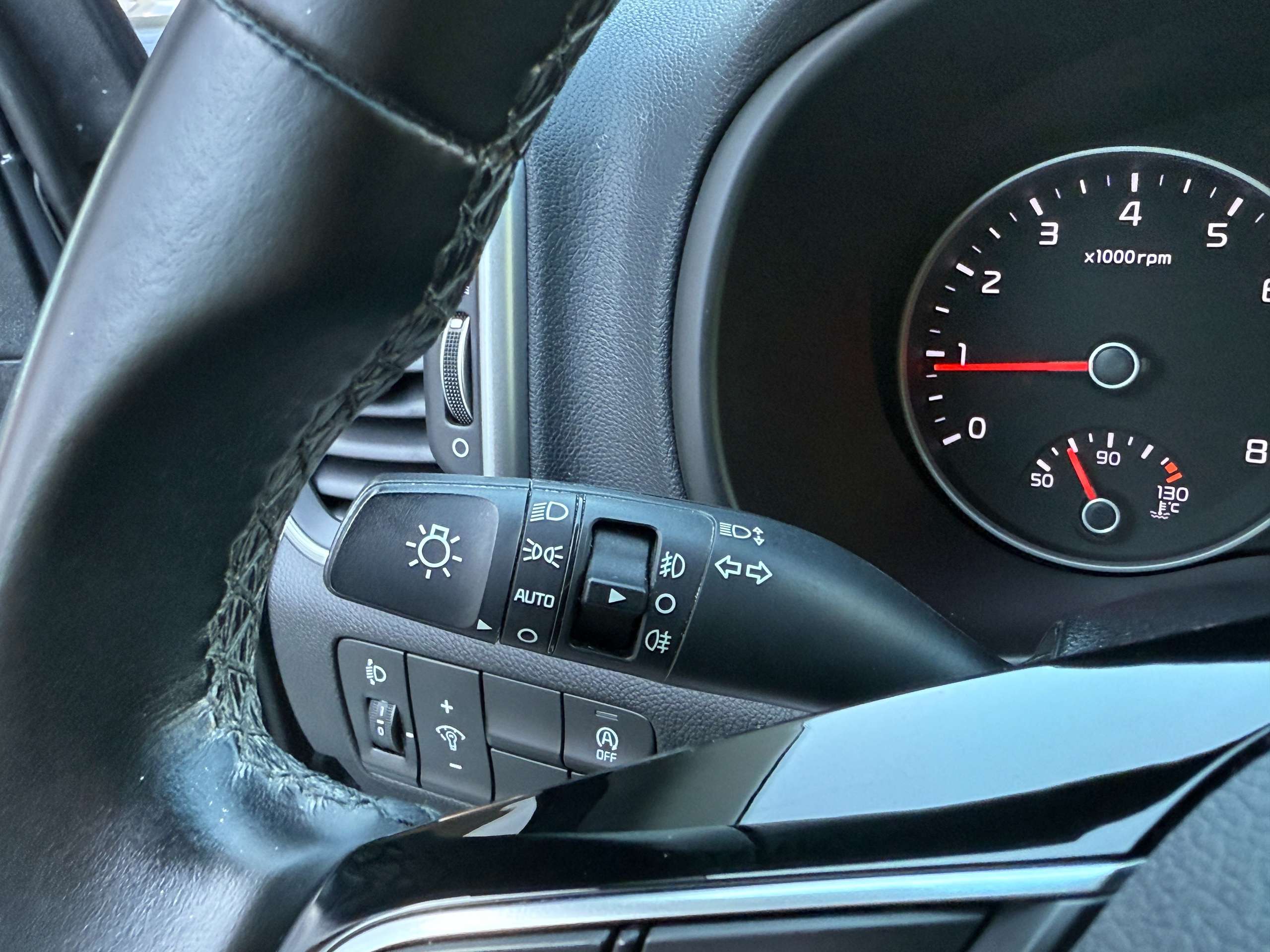 145e3be5-0a99-495f-a754-4c83c1a917ae16-kia-sportage-1-6i-132pk-navigatie-camera-carplay-led-bluetooth-pdc-alu.jpg