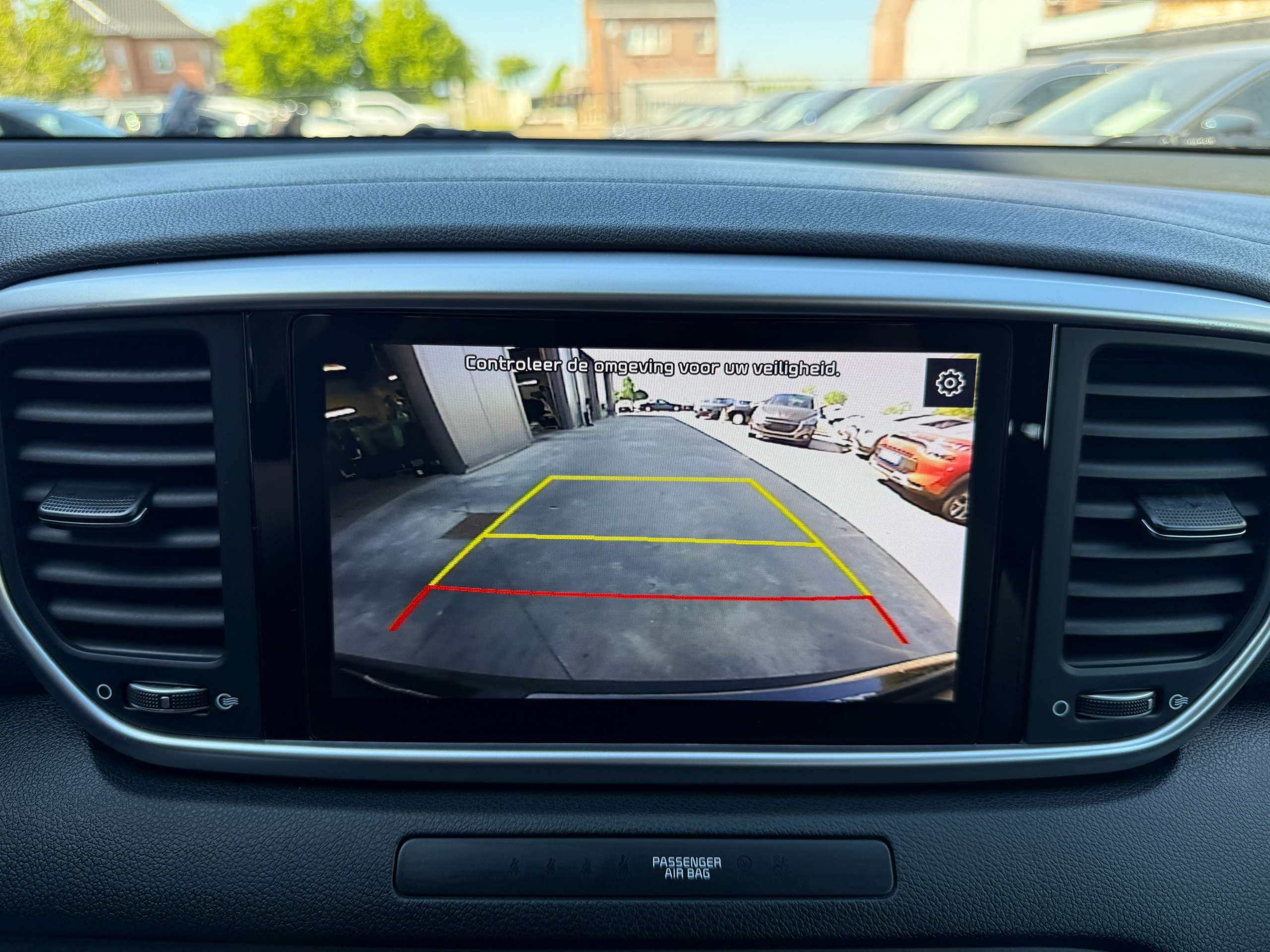 145e3be5-0a99-495f-a754-4c83c1a917ae22-kia-sportage-1-6i-132pk-navigatie-camera-carplay-led-bluetooth-pdc-alu.jpg