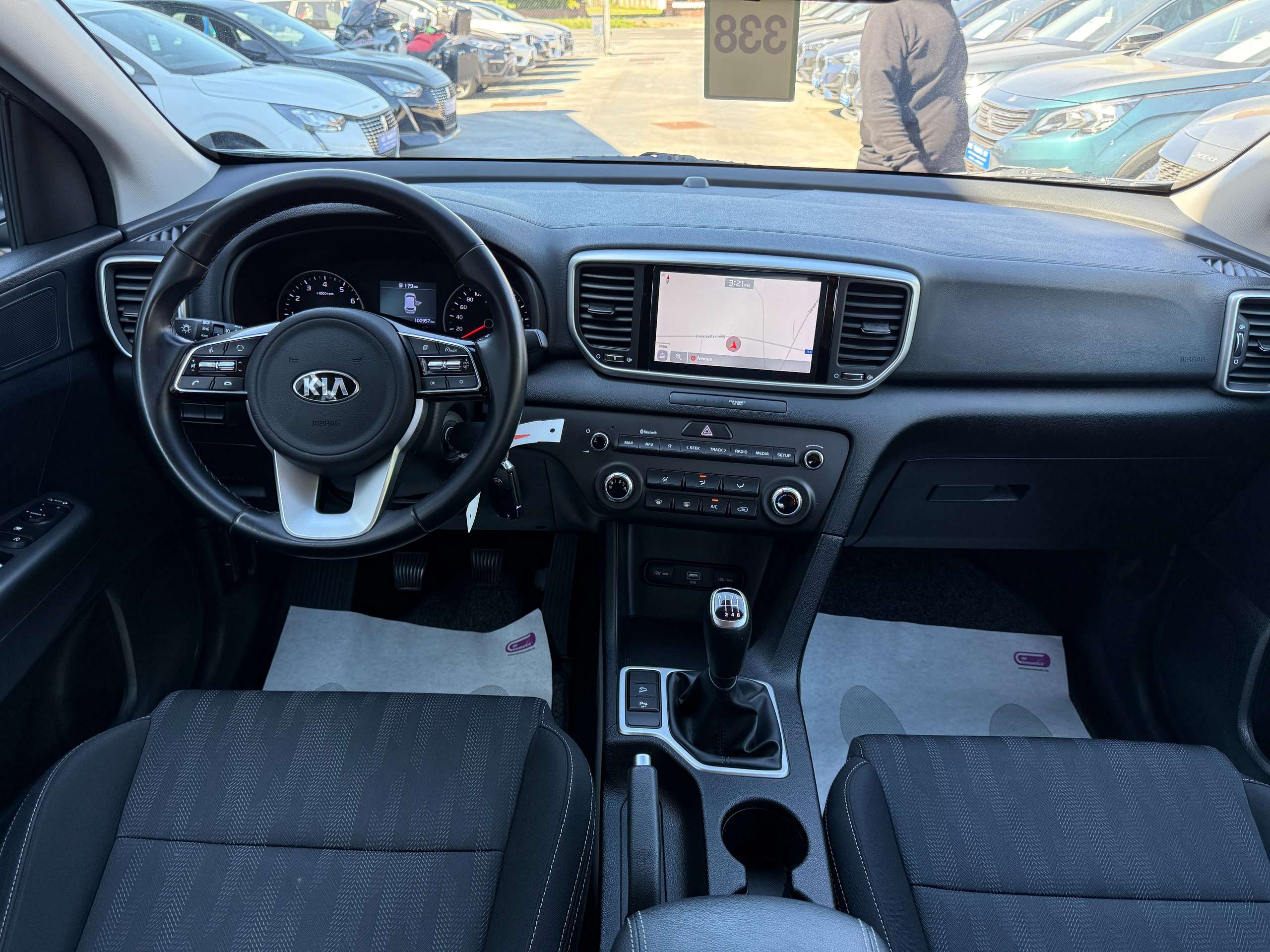 145e3be5-0a99-495f-a754-4c83c1a917ae31-kia-sportage-1-6i-132pk-navigatie-camera-carplay-led-bluetooth-pdc-alu.jpg