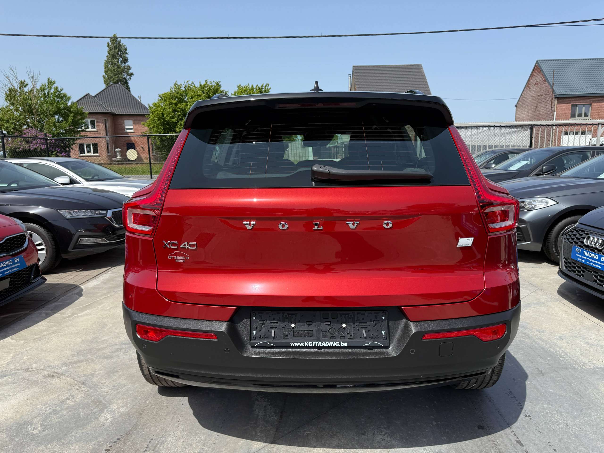 26fdc614-43e4-495b-b5fe-ee216efbca9c6-volvo-xc40-1-5-t4-r-design-hybride-360-camera-lane-assist-carplay-dab-leder.jpg