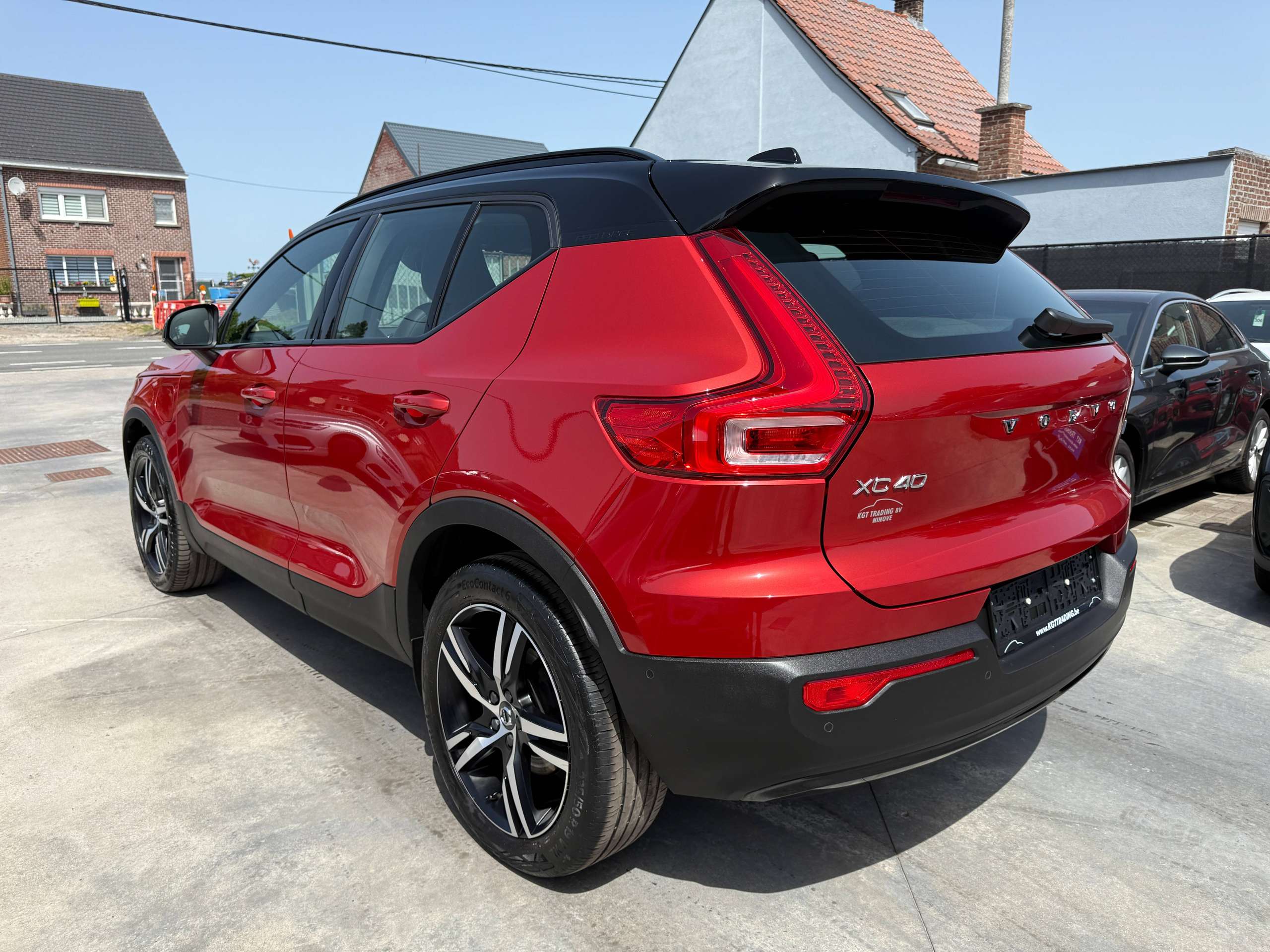 26fdc614-43e4-495b-b5fe-ee216efbca9c7-volvo-xc40-1-5-t4-r-design-hybride-360-camera-lane-assist-carplay-dab-leder.jpg