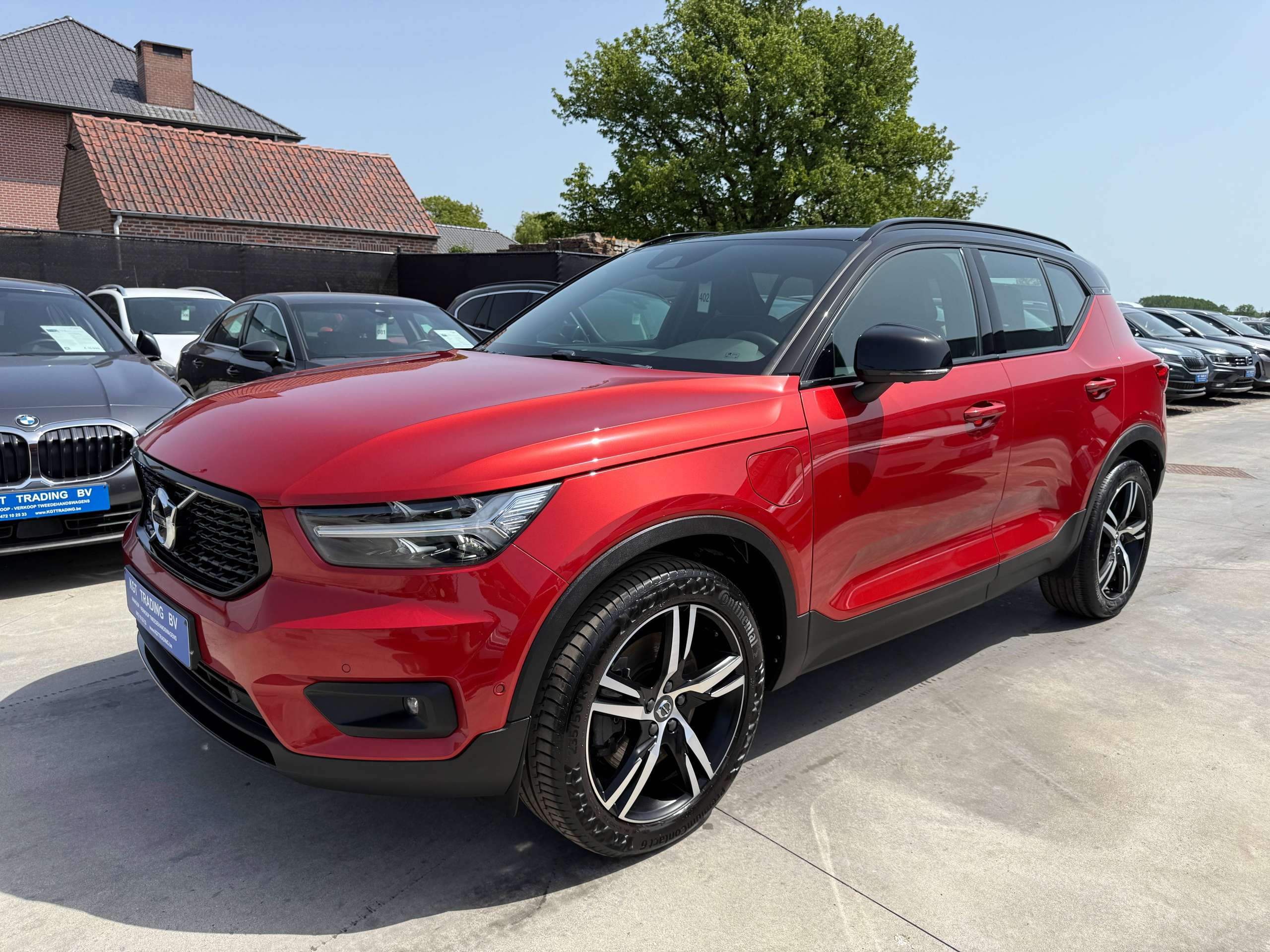 26fdc614-43e4-495b-b5fe-ee216efbca9c9-volvo-xc40-1-5-t4-r-design-hybride-360-camera-lane-assist-carplay-dab-leder.jpg