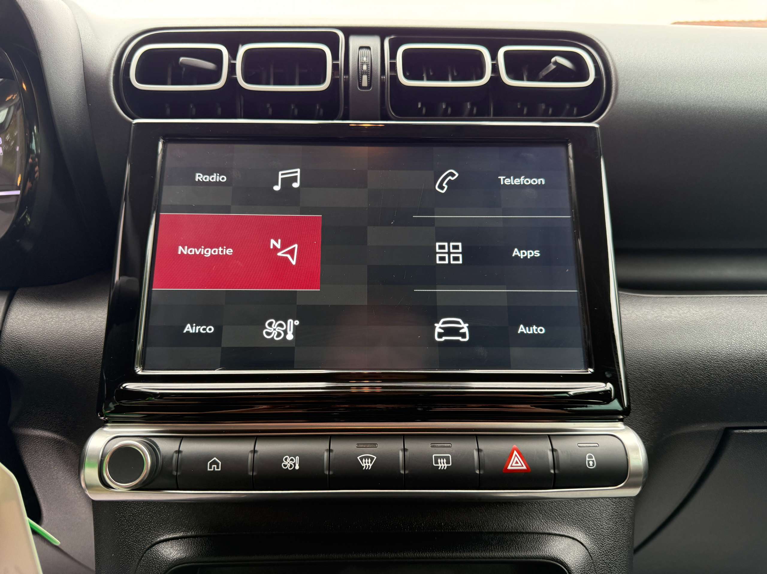 2e0630f2-e737-437f-9181-db7269a7335f18-citroen-c3-aircross-1-2i-110pk-facelift-full-led-navigatie-camera-carplay-pdc.jpg