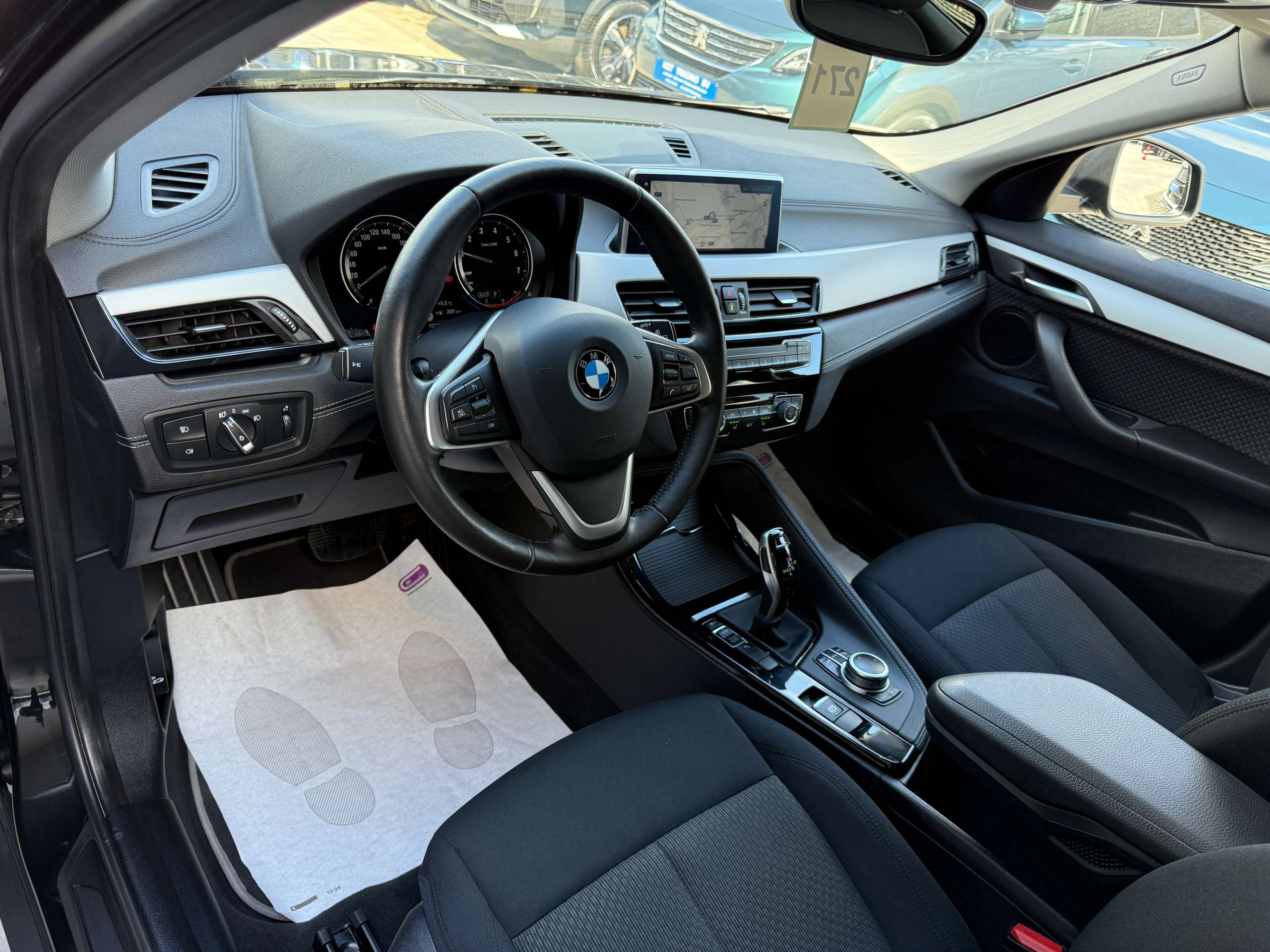 3181bf87-0ca2-436d-8a25-f38ca0207c1b14-bmw-x2-1-5i-136pk-automaat-navigatie-zetelverwarming-pdc.jpg