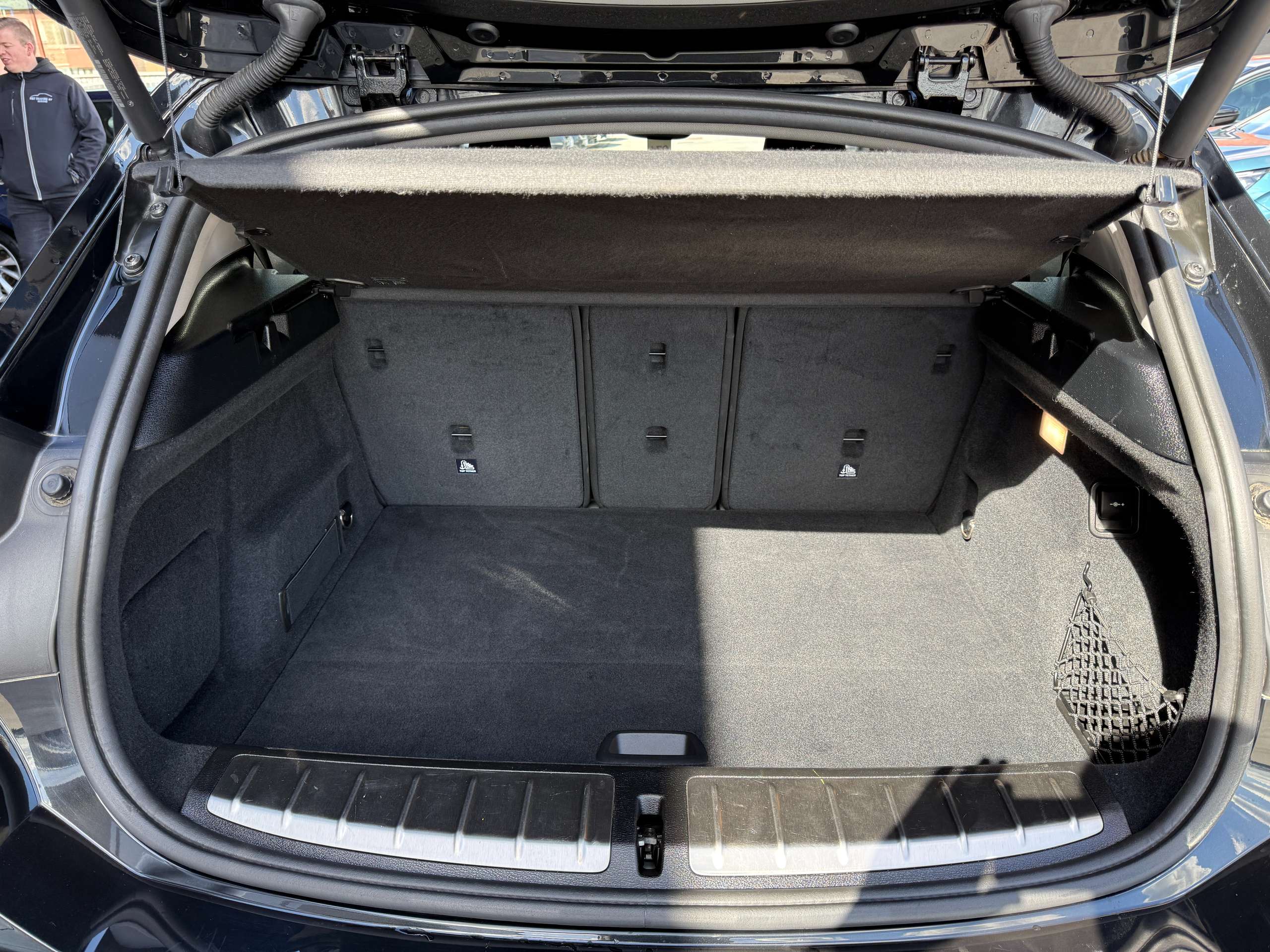 3181bf87-0ca2-436d-8a25-f38ca0207c1b16-bmw-x2-1-5i-136pk-automaat-navigatie-zetelverwarming-pdc.jpg